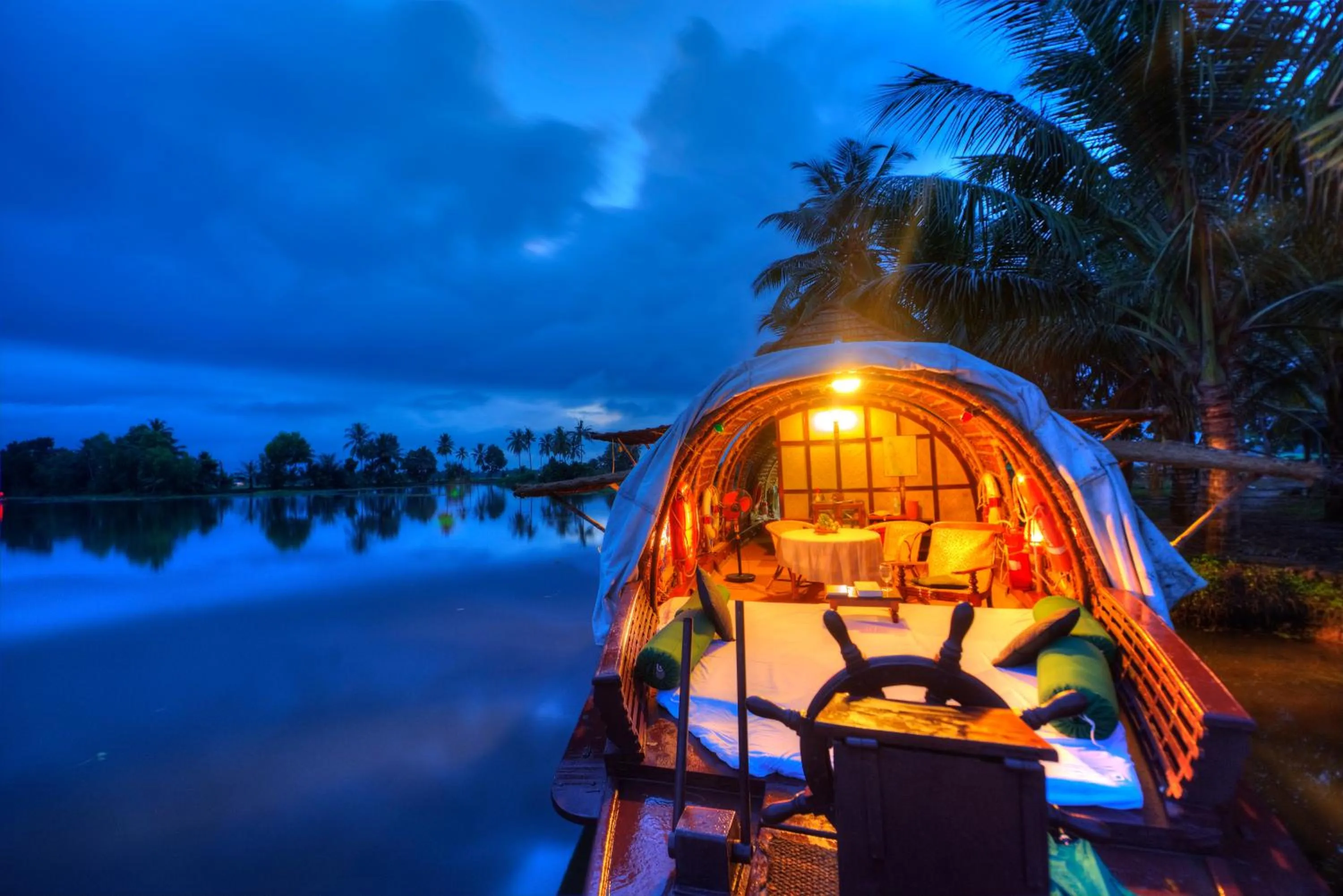 Spice Coast Cruises - Houseboat, A CGH Earth Experience