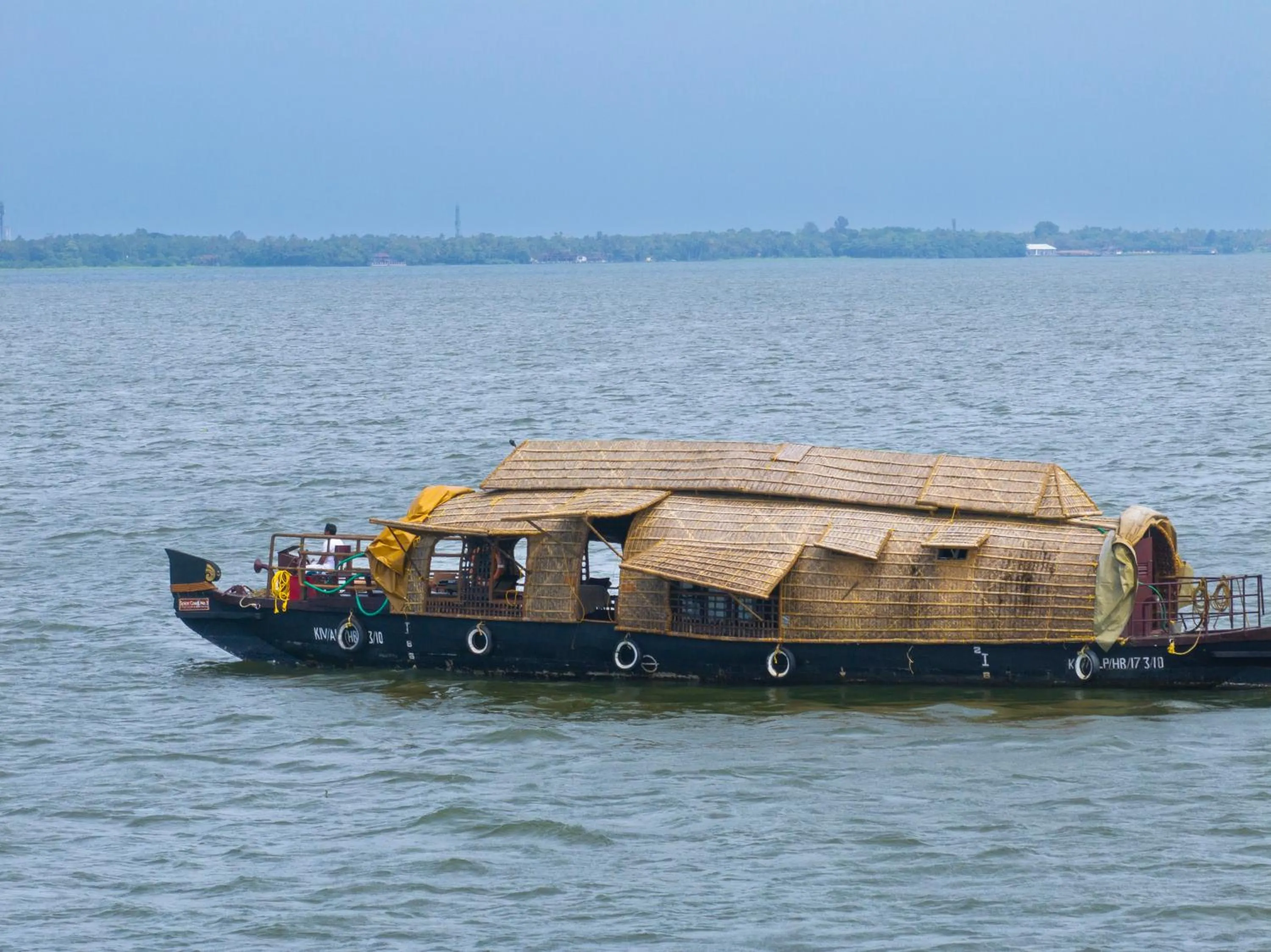 Spice Coast Cruises - Houseboat, A CGH Earth Experience