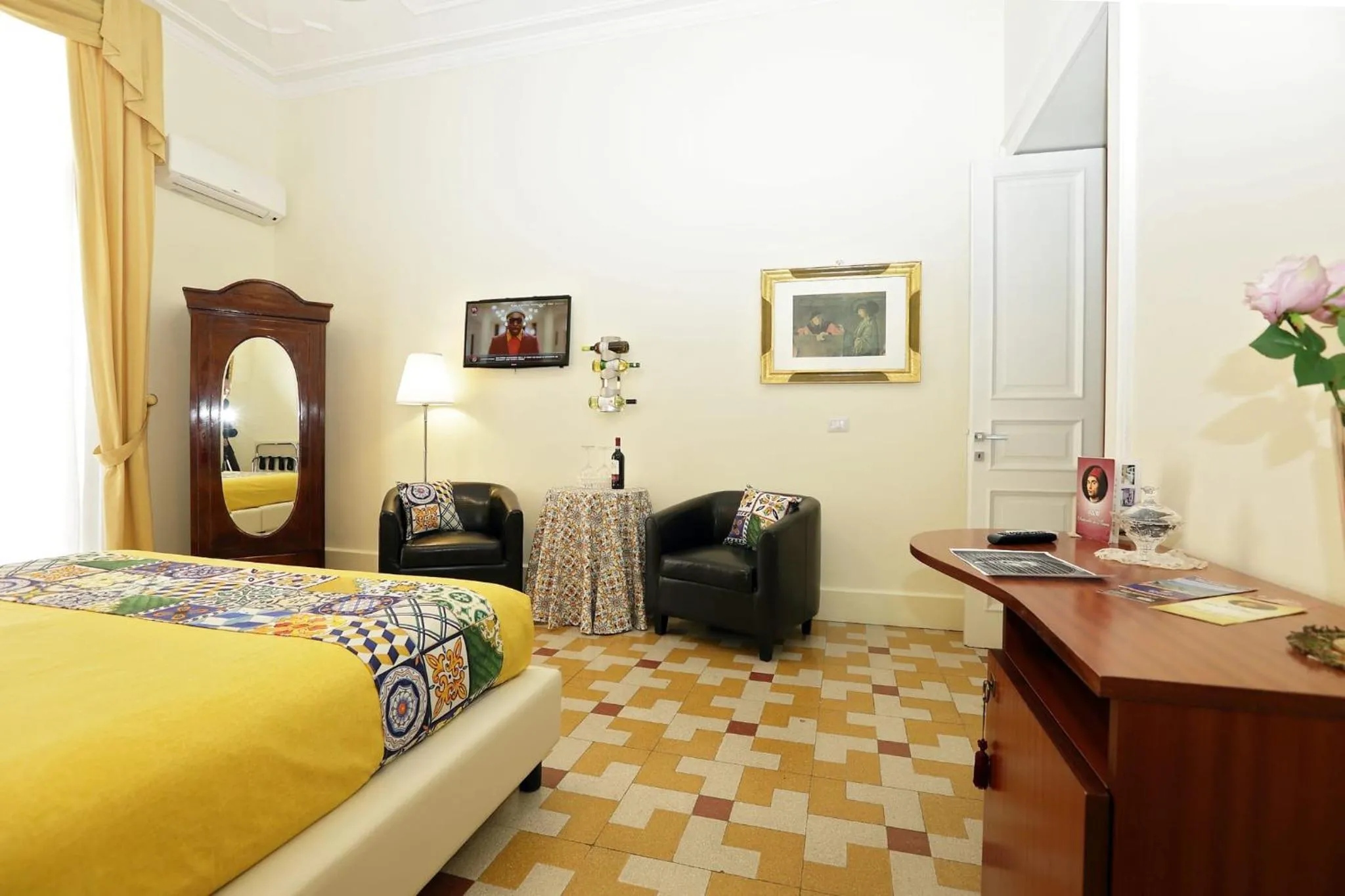 TV and multimedia, Bed in B&B Antonello da Messina