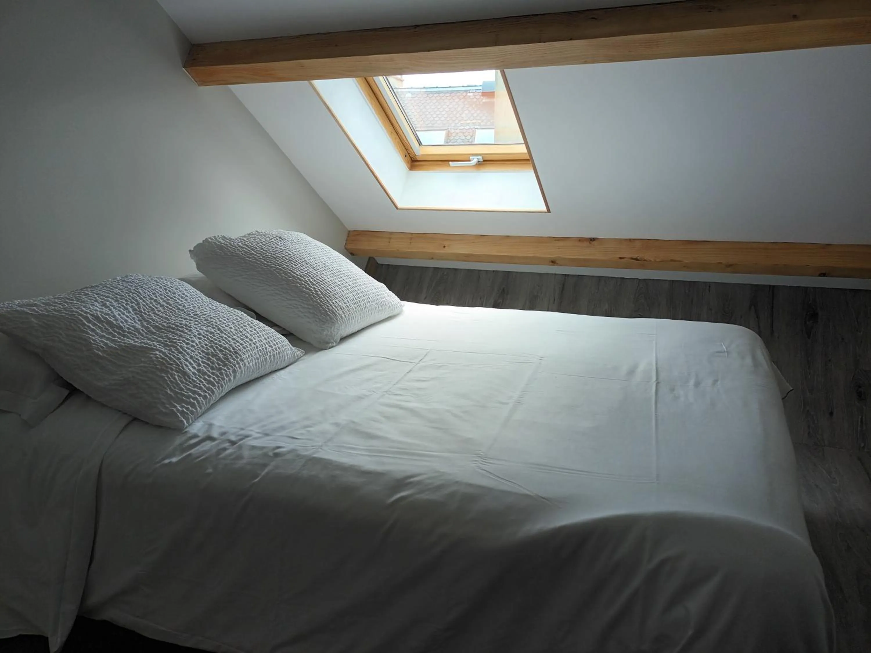 Bed in Hôtel-Restaurant Logis l'Aubrac Laguiole