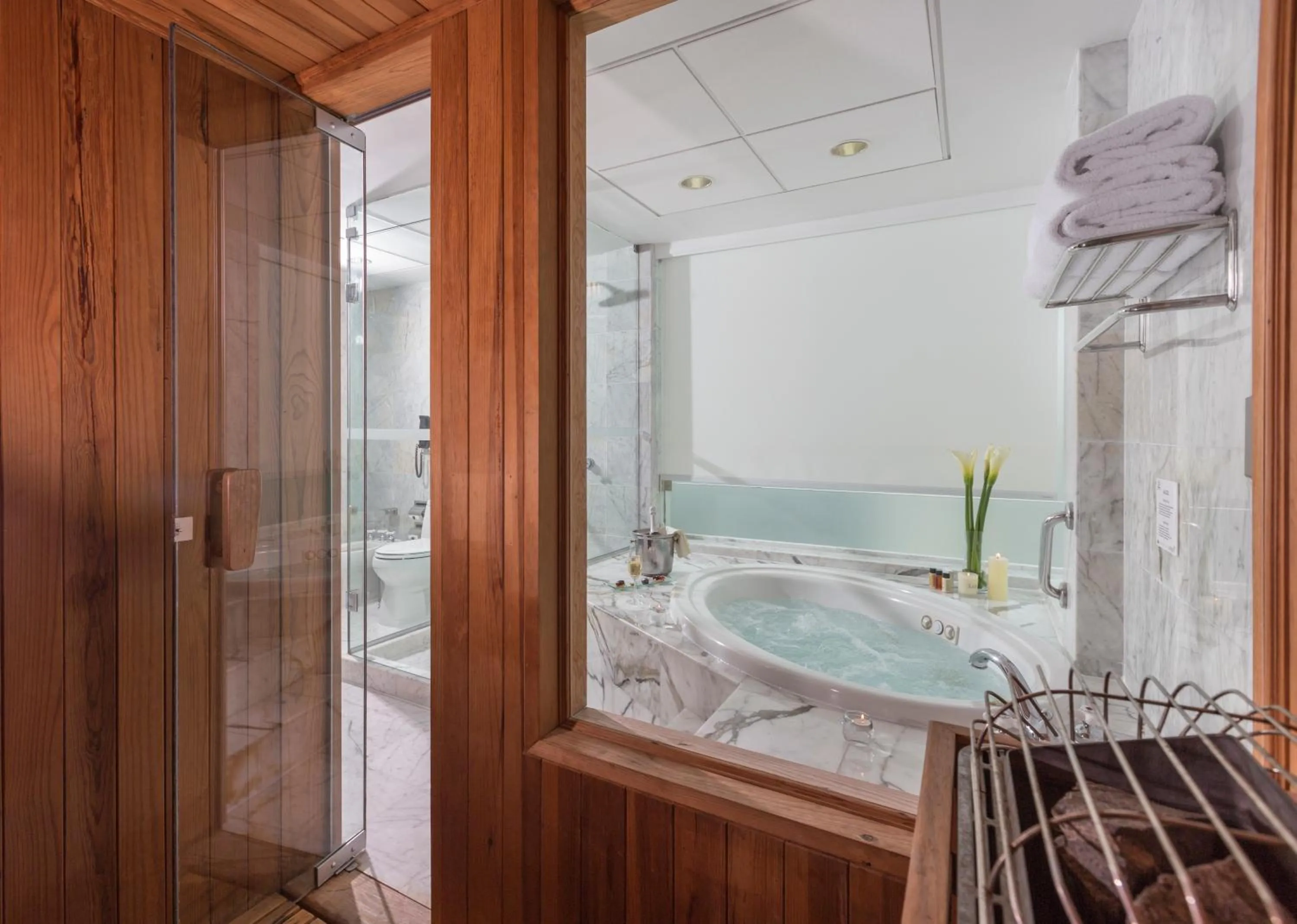 Decorative detail in Delfines Hotel & Convention Center