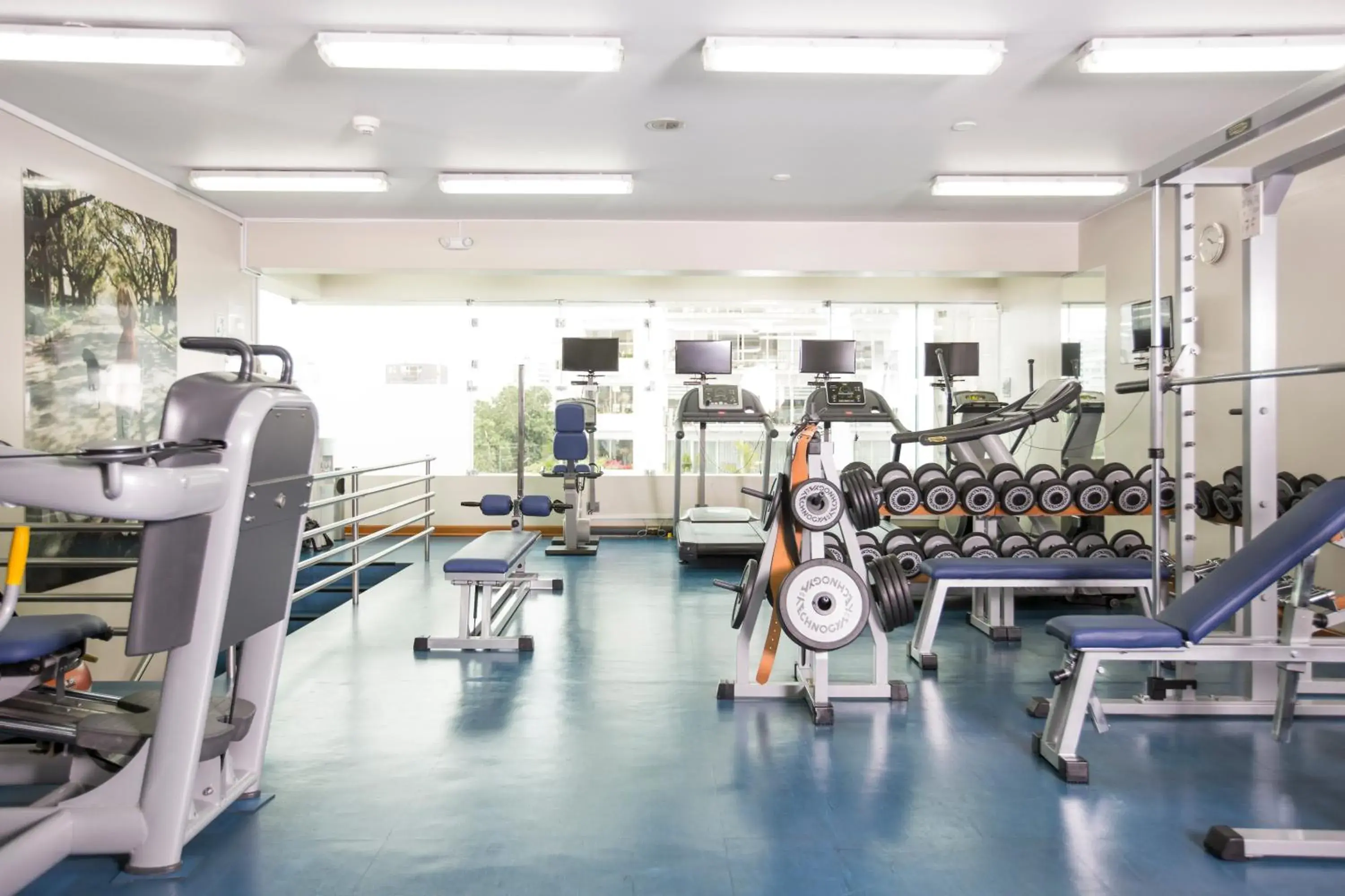 Fitness centre/facilities in Delfines Hotel & Convention Center Fitness centre/facilities in Delfines Hotel & Convention Center