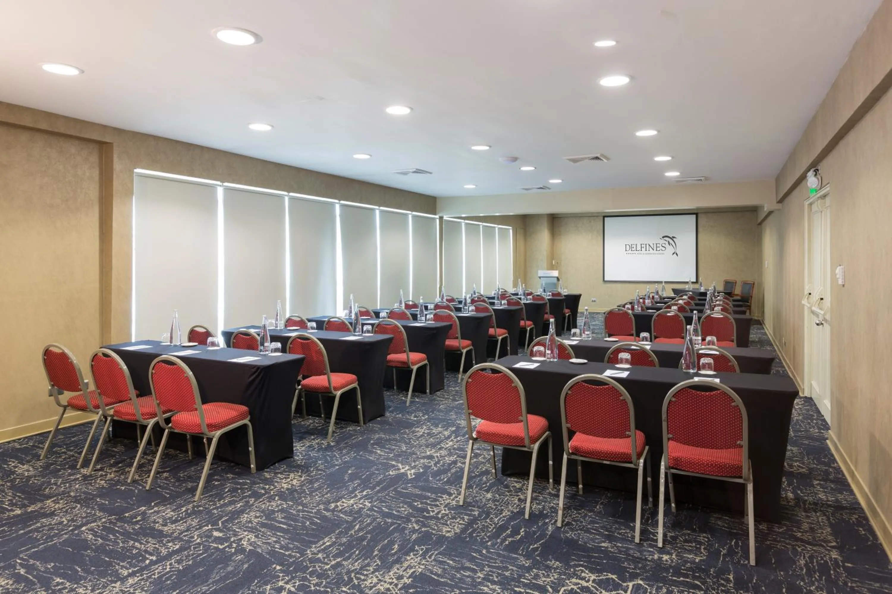Meeting/conference room in Delfines Hotel & Convention Center