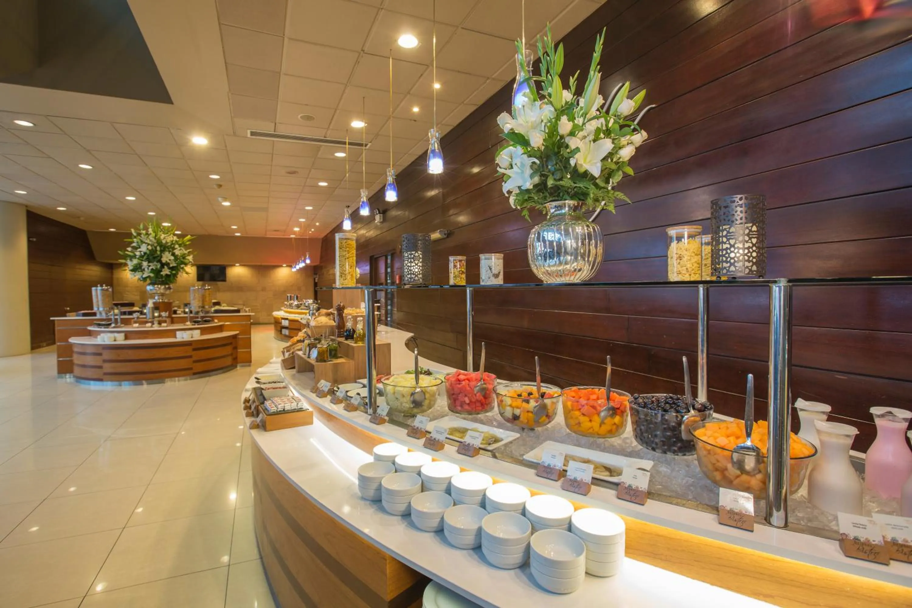 Restaurant/places to eat in Delfines Hotel & Convention Center