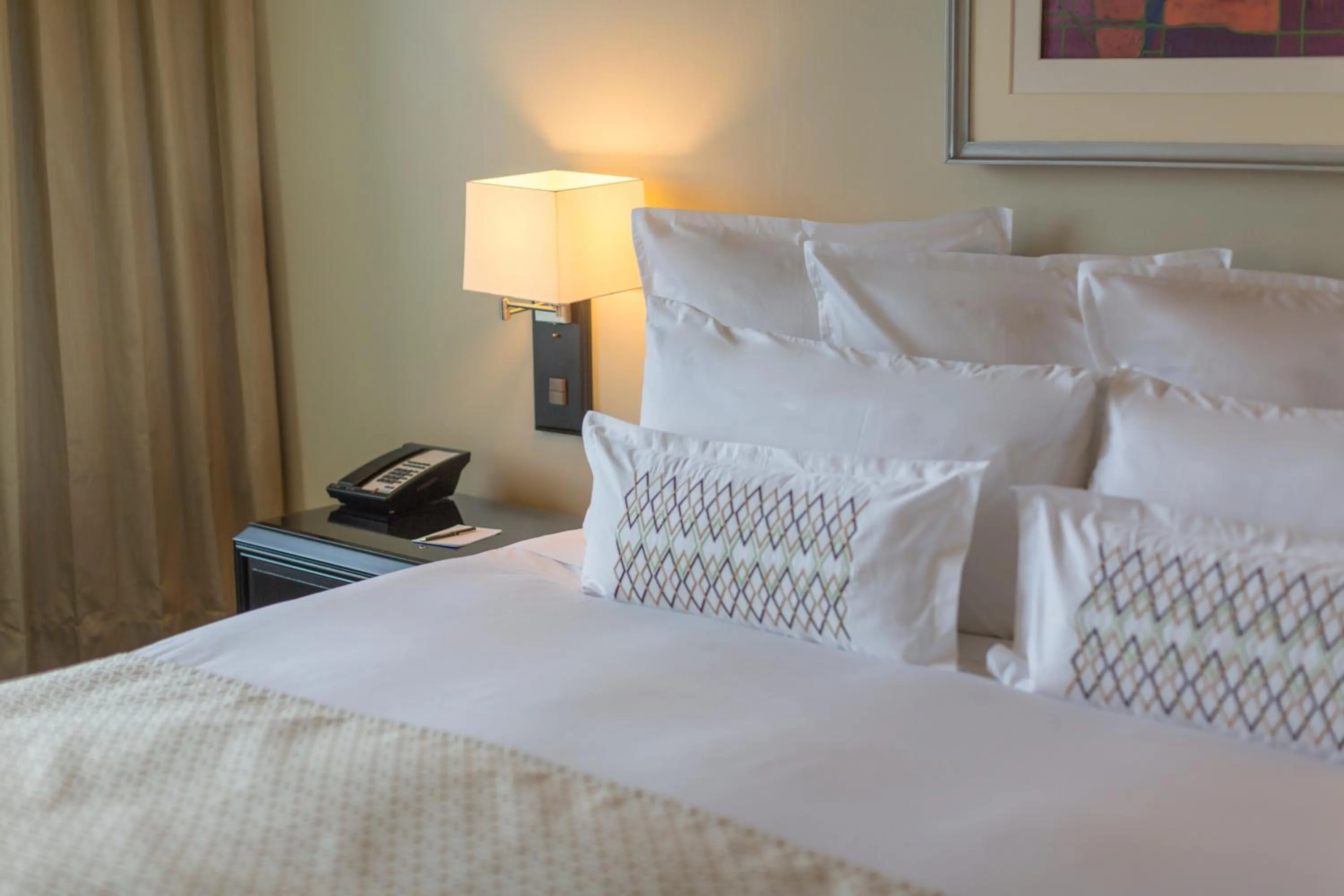 Bedroom, Bed in Delfines Hotel & Convention Center