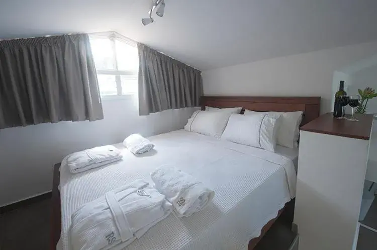 Studio Apartment with Sea View in Boutique Apartment "Facing the Sea" Studio Apartment with Sea View in Boutique Apartment "Facing the Sea"