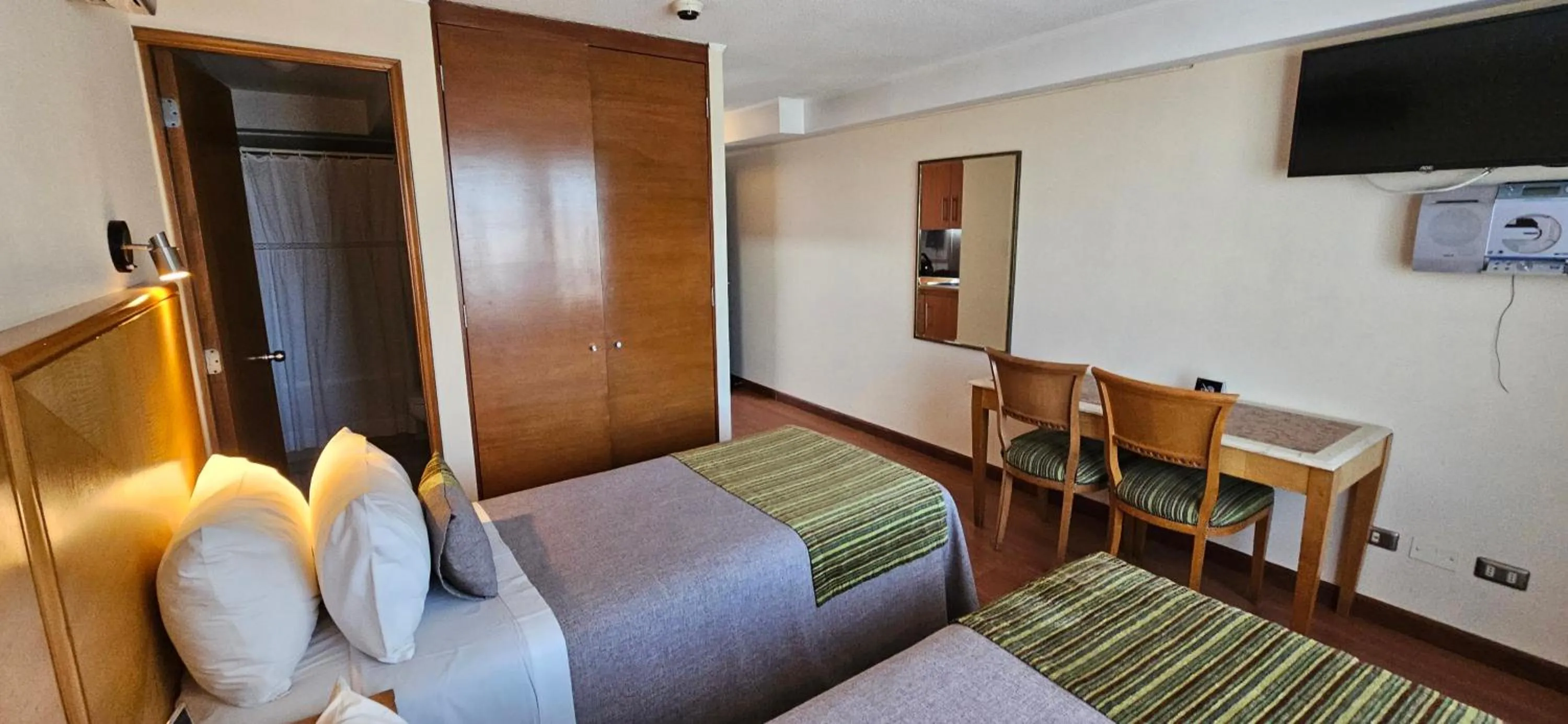 Communal lounge/ TV room in RQ Santiago