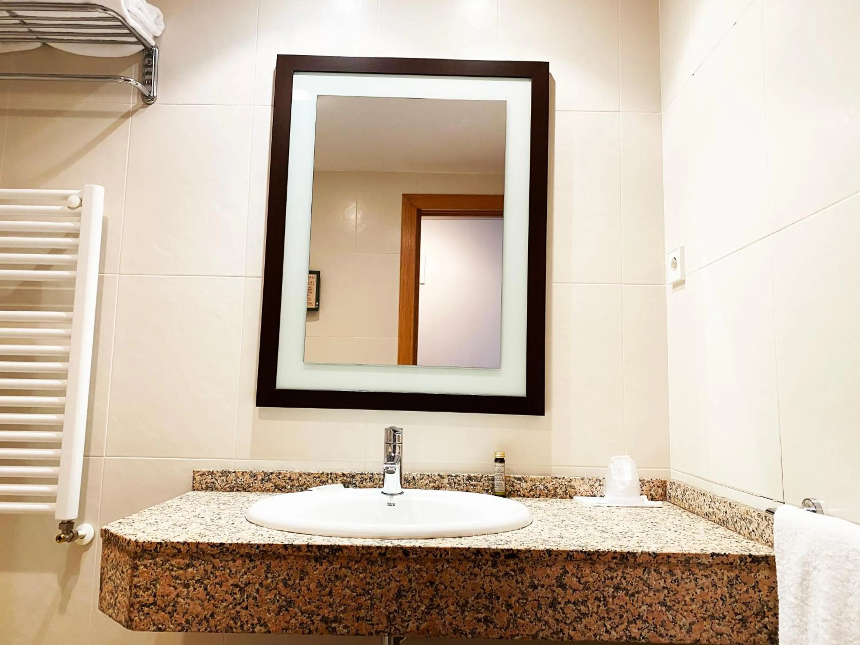 Bathroom in Hotel SNÖ Edelweiss