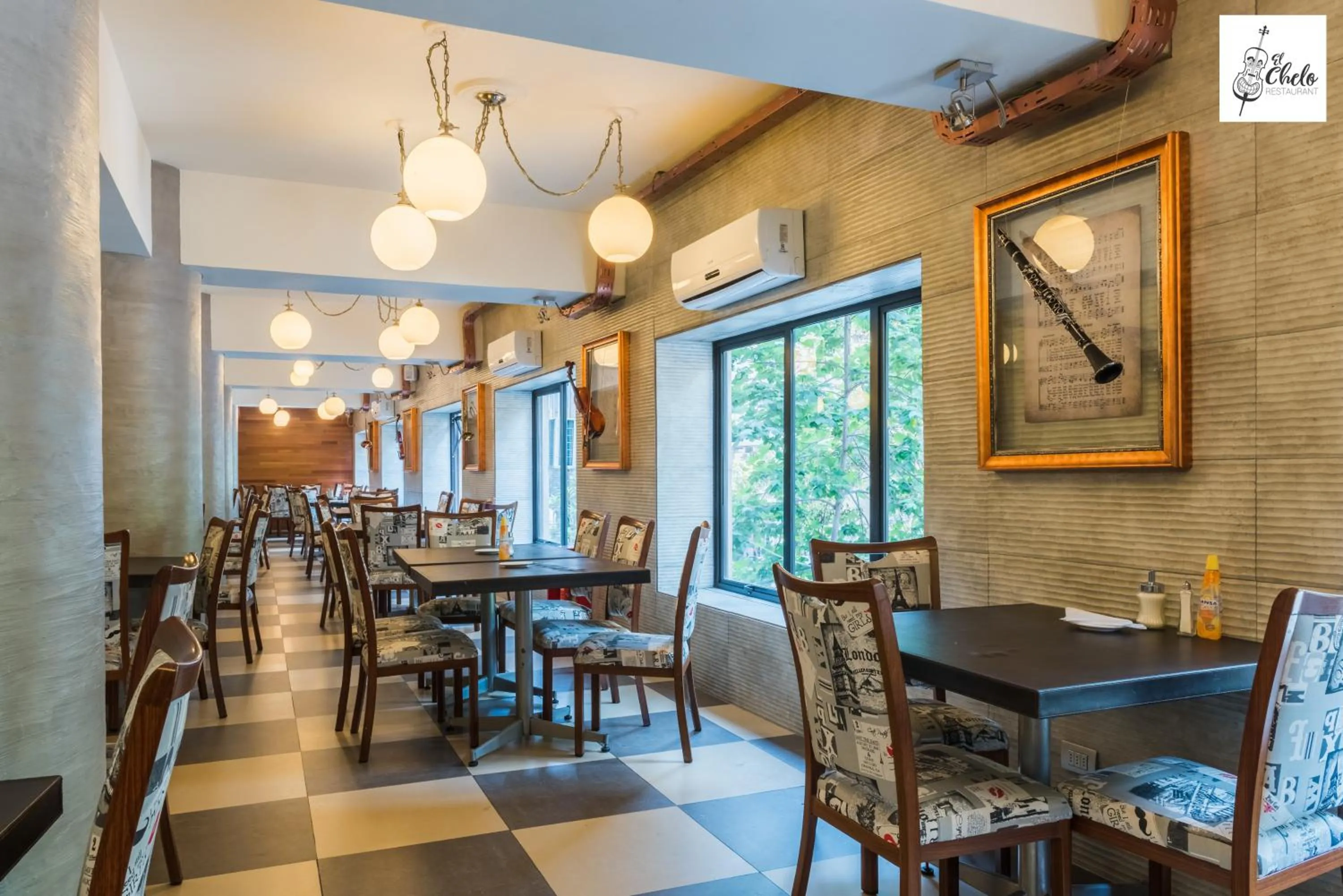 Restaurant/places to eat in Hotel Panamericano