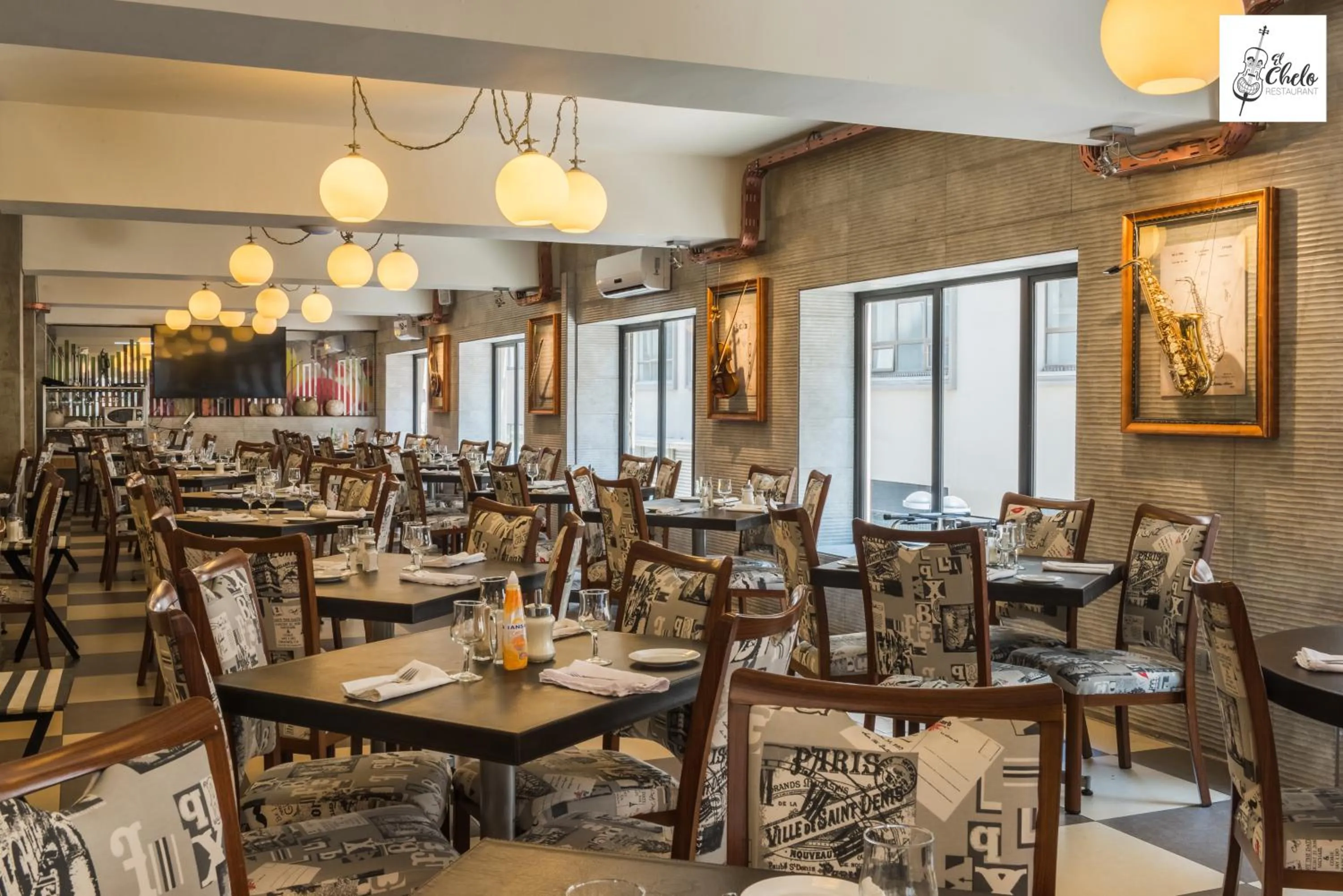 Restaurant/places to eat in Hotel Panamericano