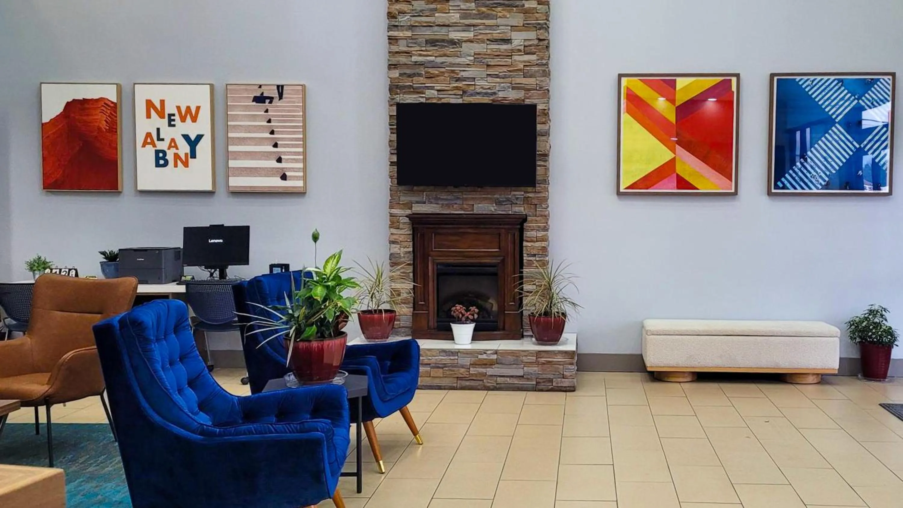 Lobby or reception in Holiday Inn Express New Albany by IHG