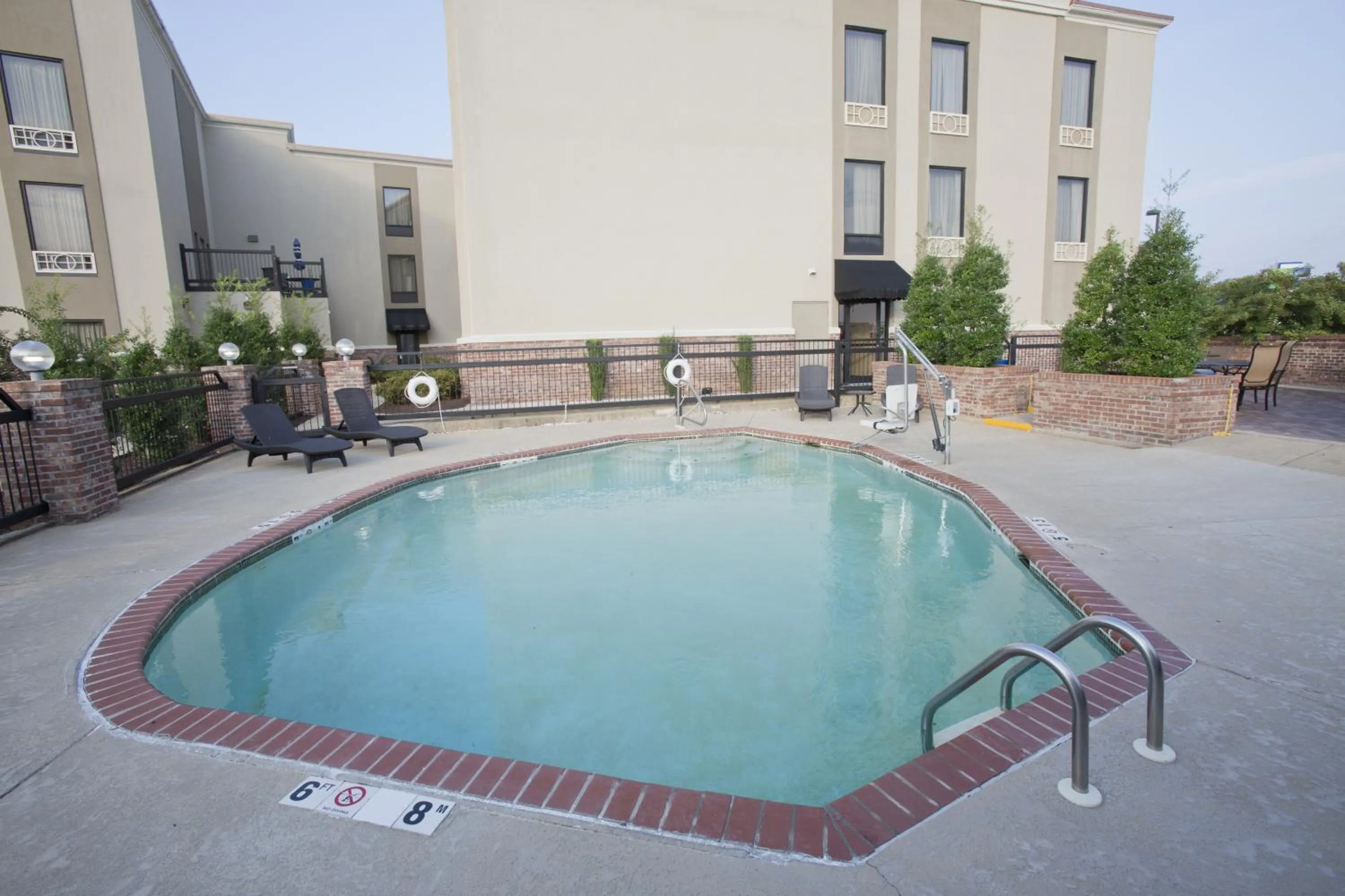 Swimming pool in Holiday Inn Express New Albany by IHG