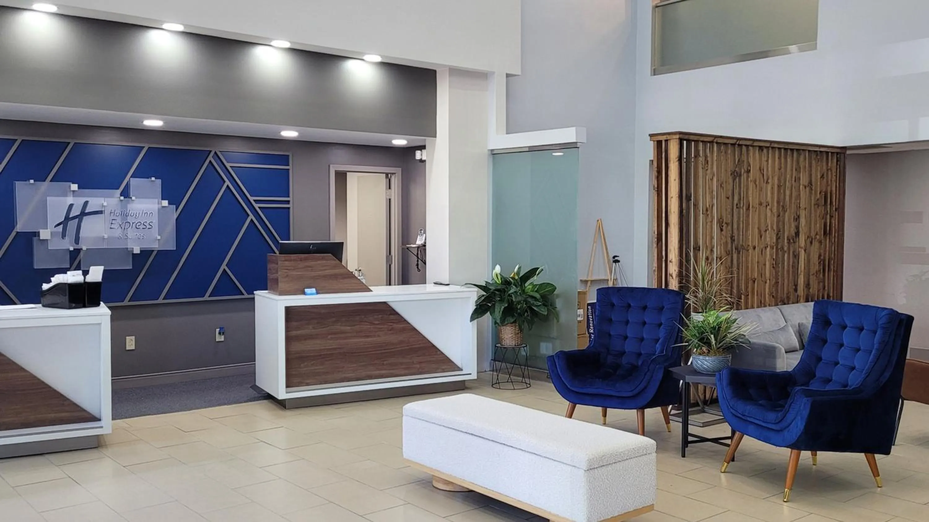 Property building in Holiday Inn Express New Albany by IHG