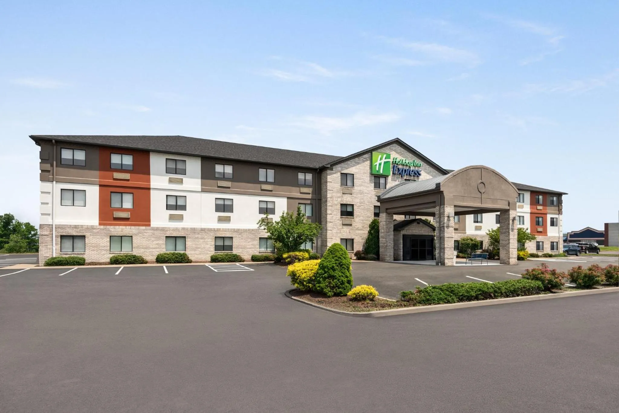 Property building in Holiday Inn Express Morgantown by IHG