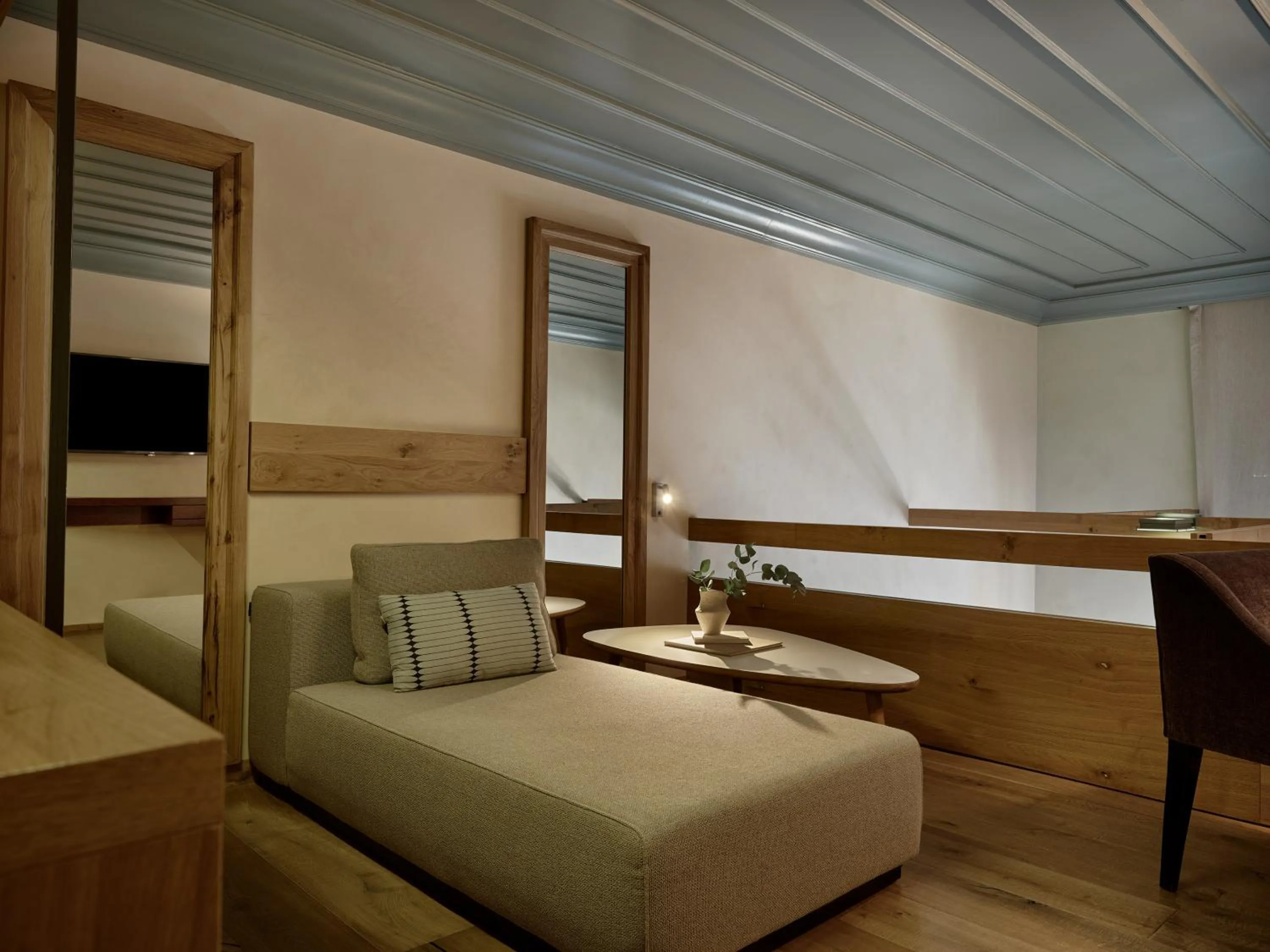 Seating area, Bed in Domus Renier Boutique Hotel