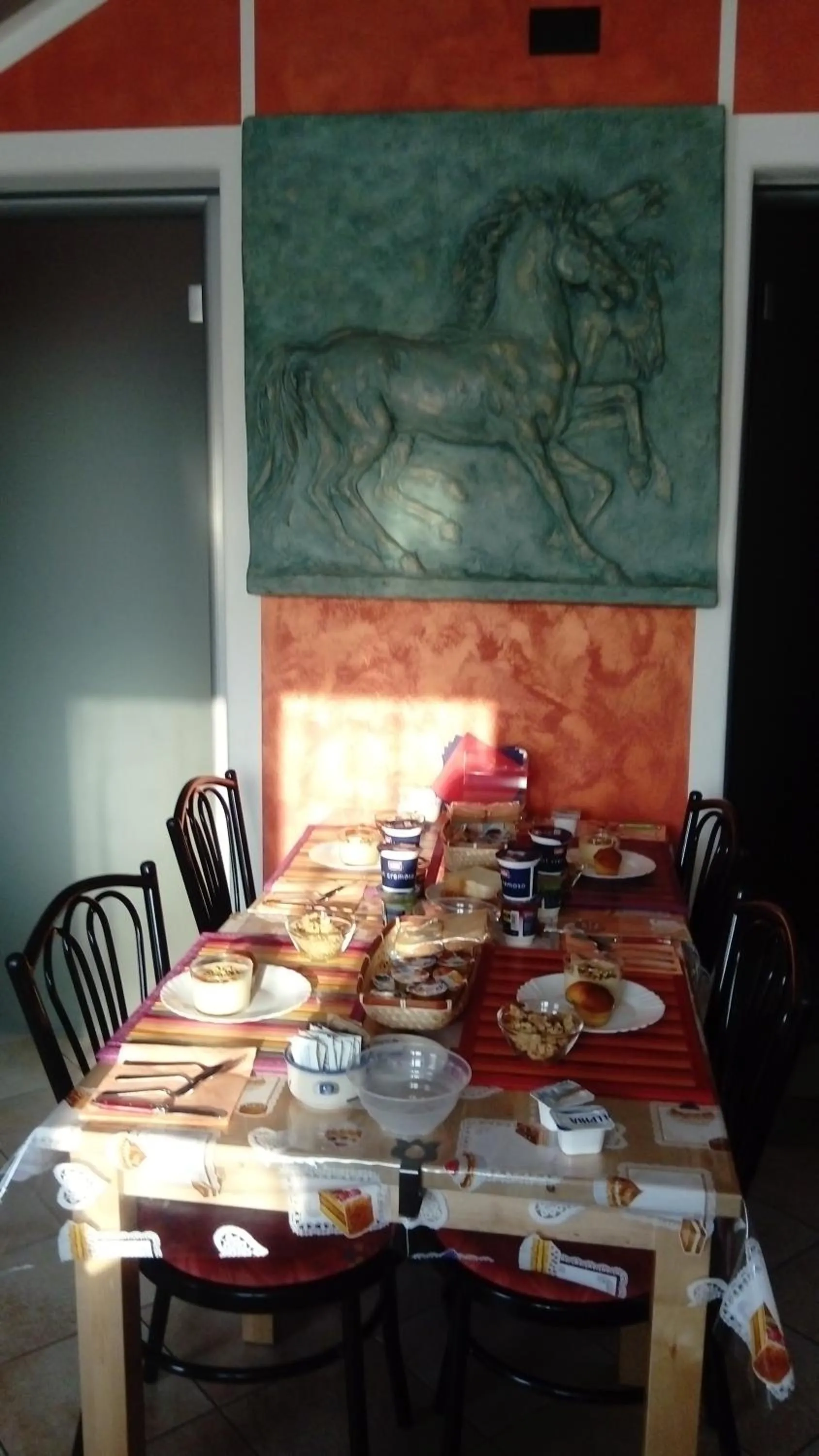 Continental breakfast in La Casa Del Grillo 2