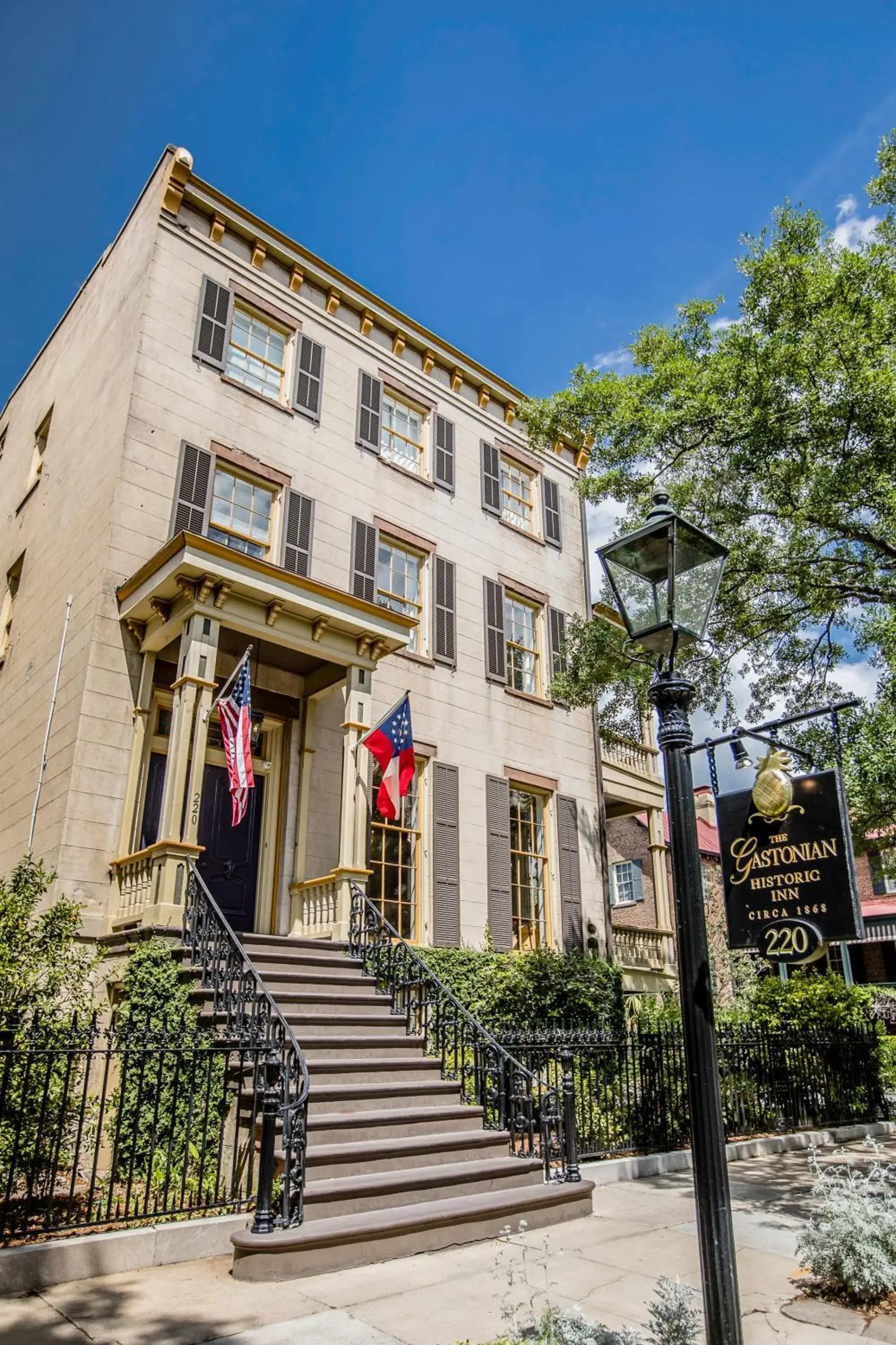 Property building in The Gastonian, Historic Inns of Savannah Collection Property building in The Gastonian, Historic Inns of Savannah Collection