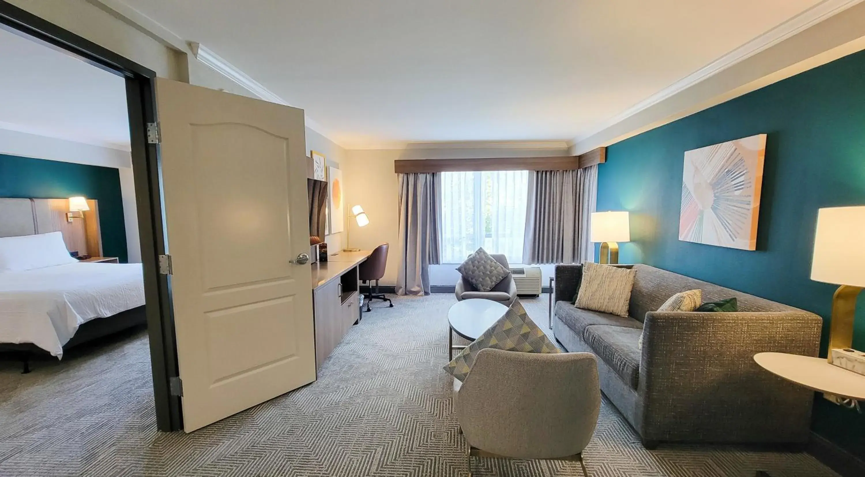 Bed in Holiday Inn Macon North by IHG Bed in Holiday Inn Macon North by IHG