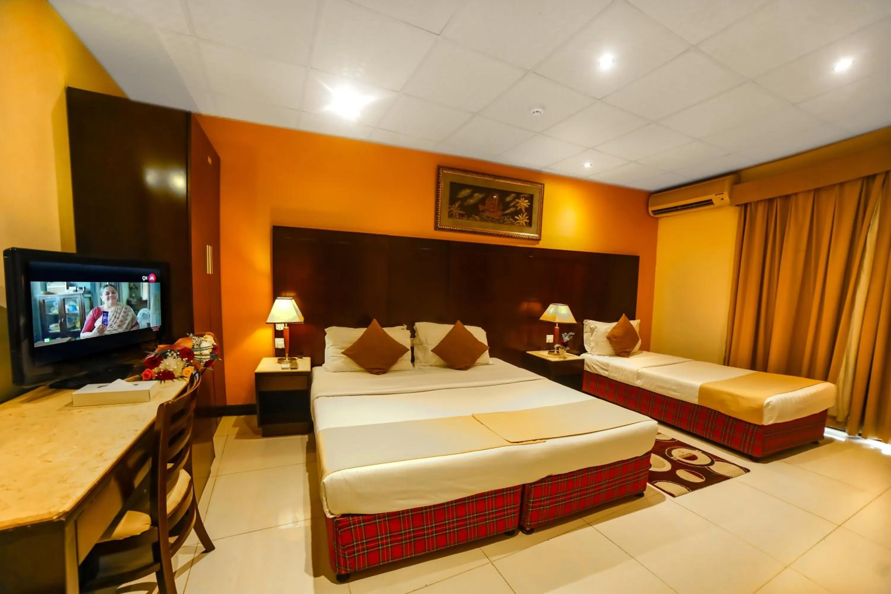 Bedroom, Bed in Hyde Park Hotel