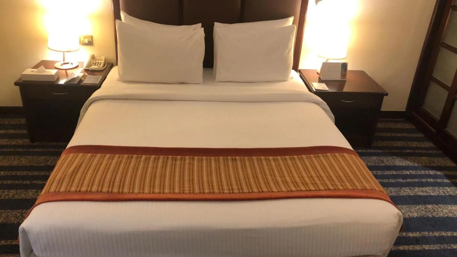Bed in Al Ain Palace Hotel Abu Dhabi