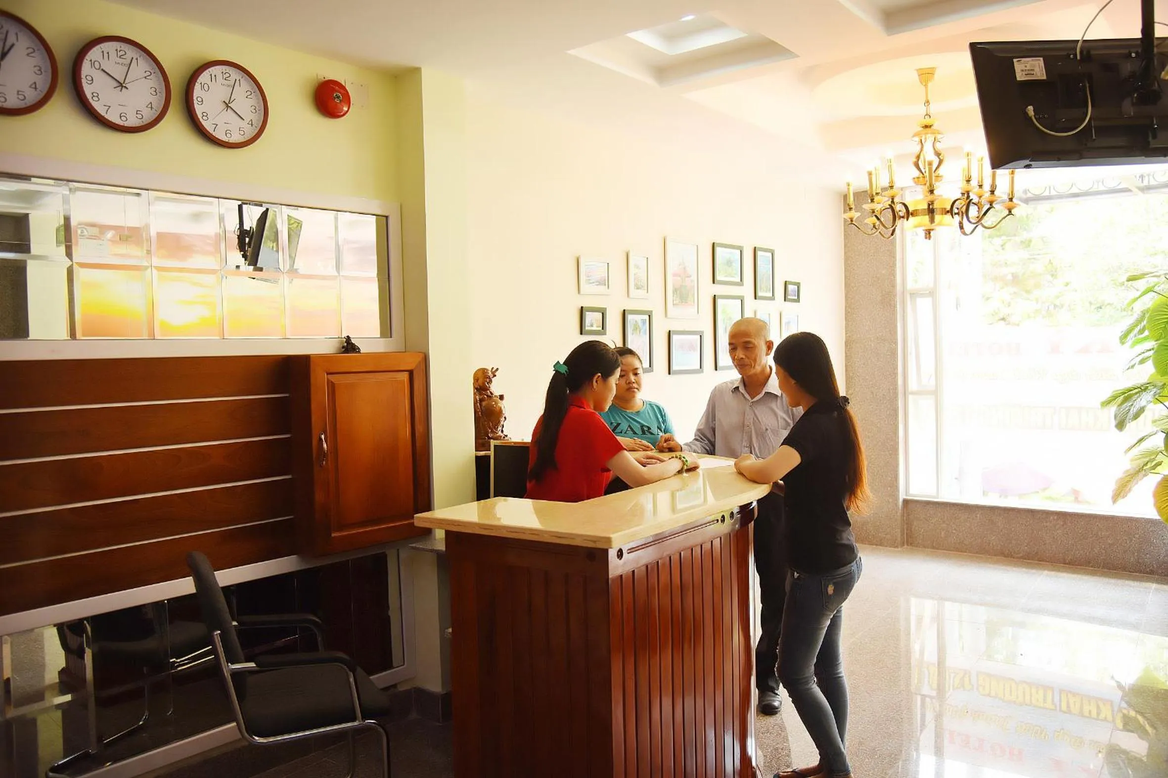 Staff in Ly Ky Hotel