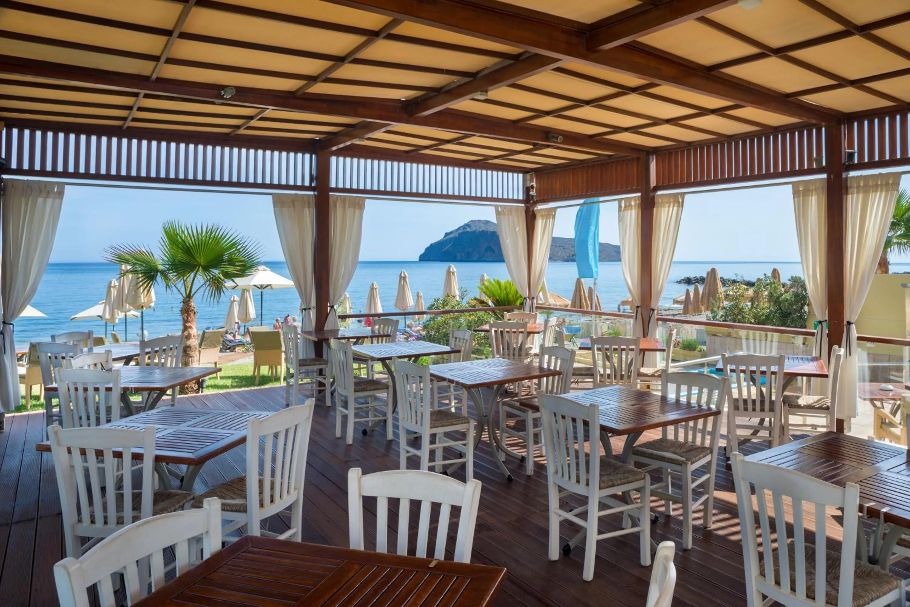 Restaurant/places to eat in Thalassa Beach Resort & Spa (Adults Only)