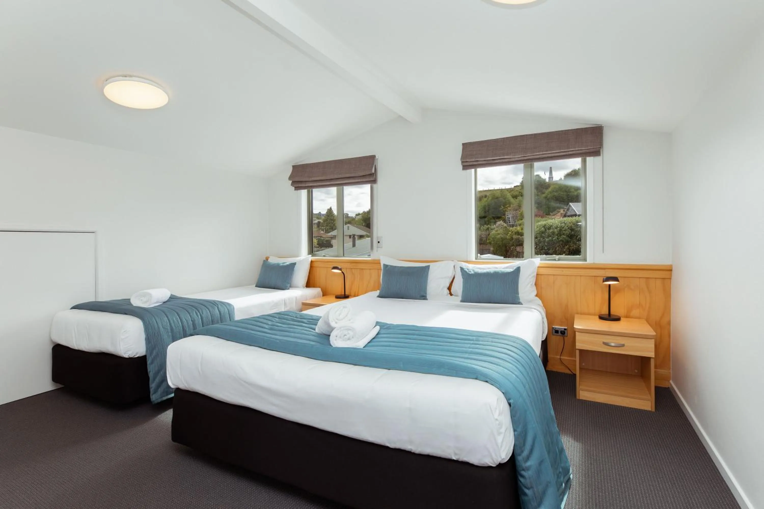 Bed in Clearbrook Motel & Serviced Apartments