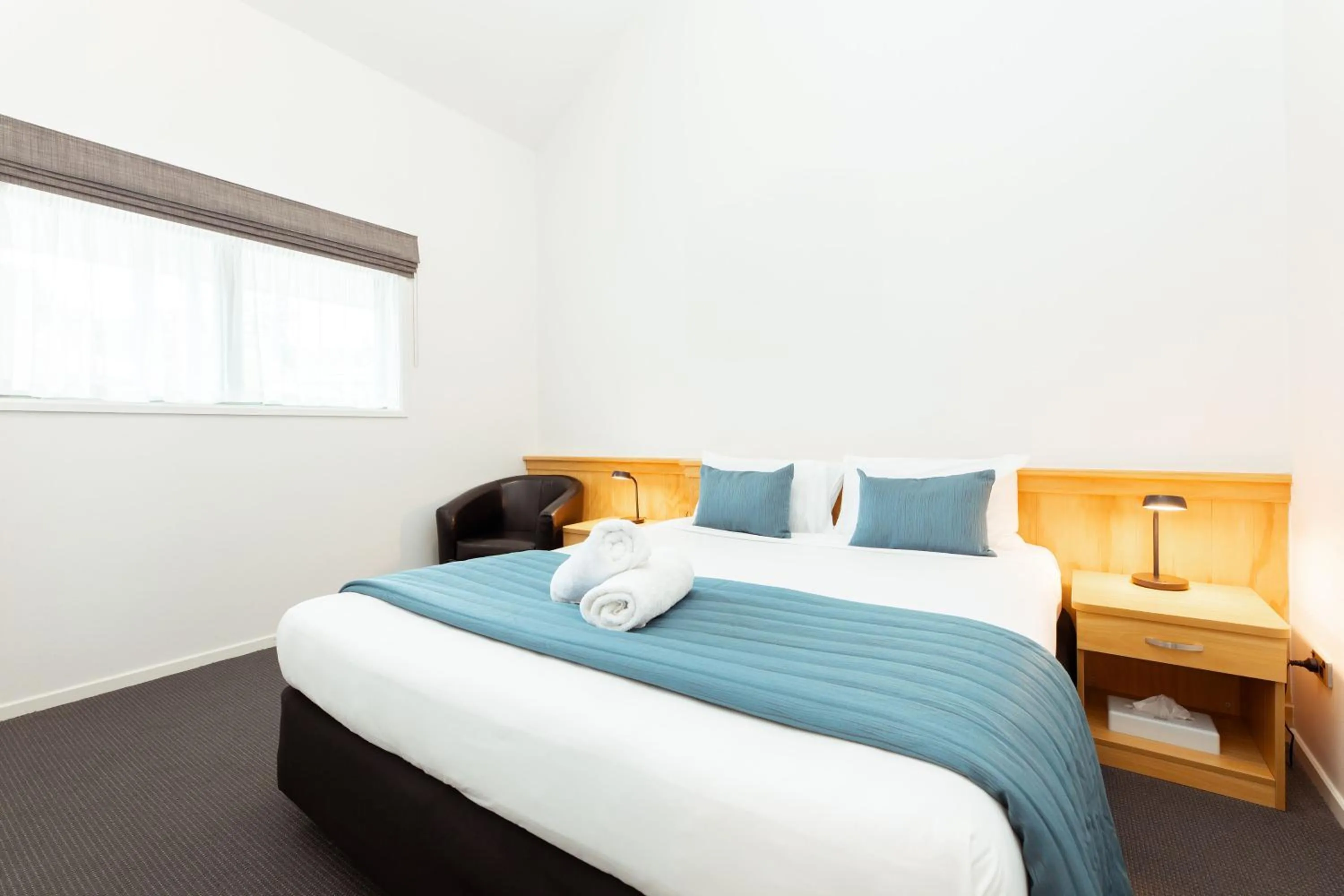 Bed in Clearbrook Motel & Serviced Apartments