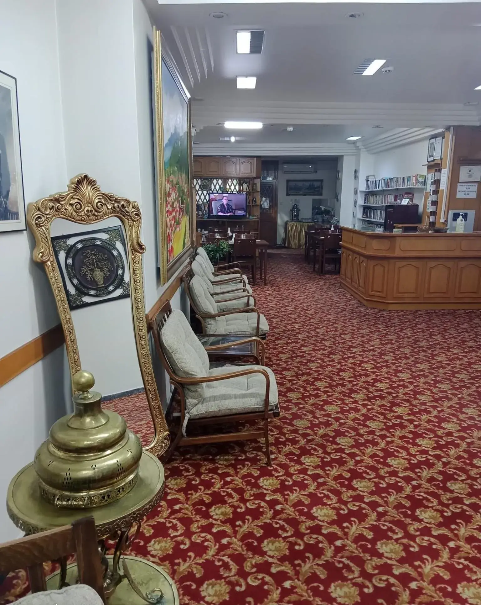 Lobby or reception in Hotel Cesmeli Lobby or reception in Hotel Cesmeli