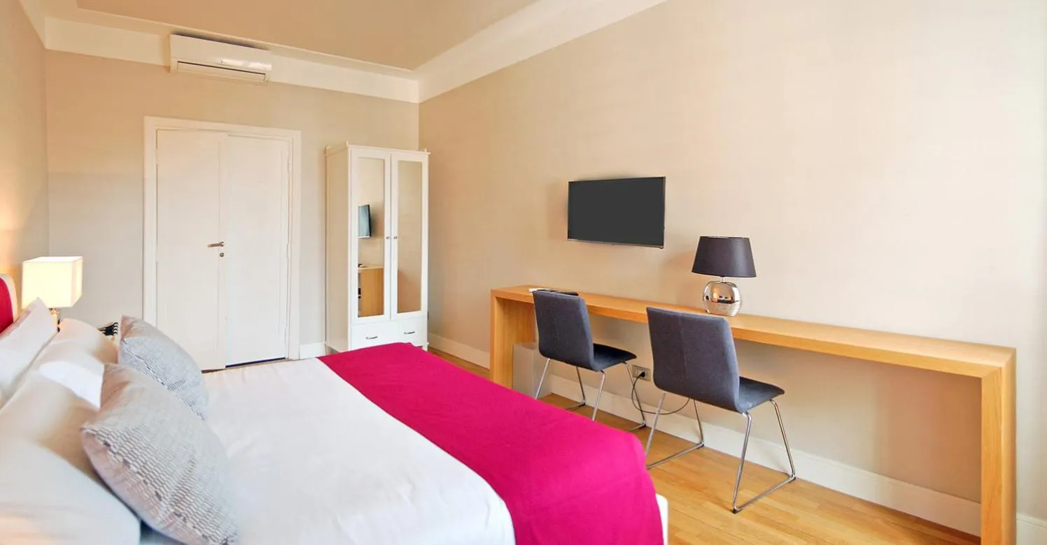 Bed in Adamas Luxury Suite