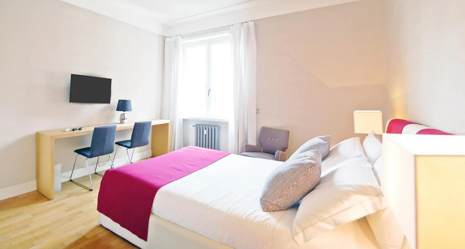 Bed in Adamas Luxury Suite