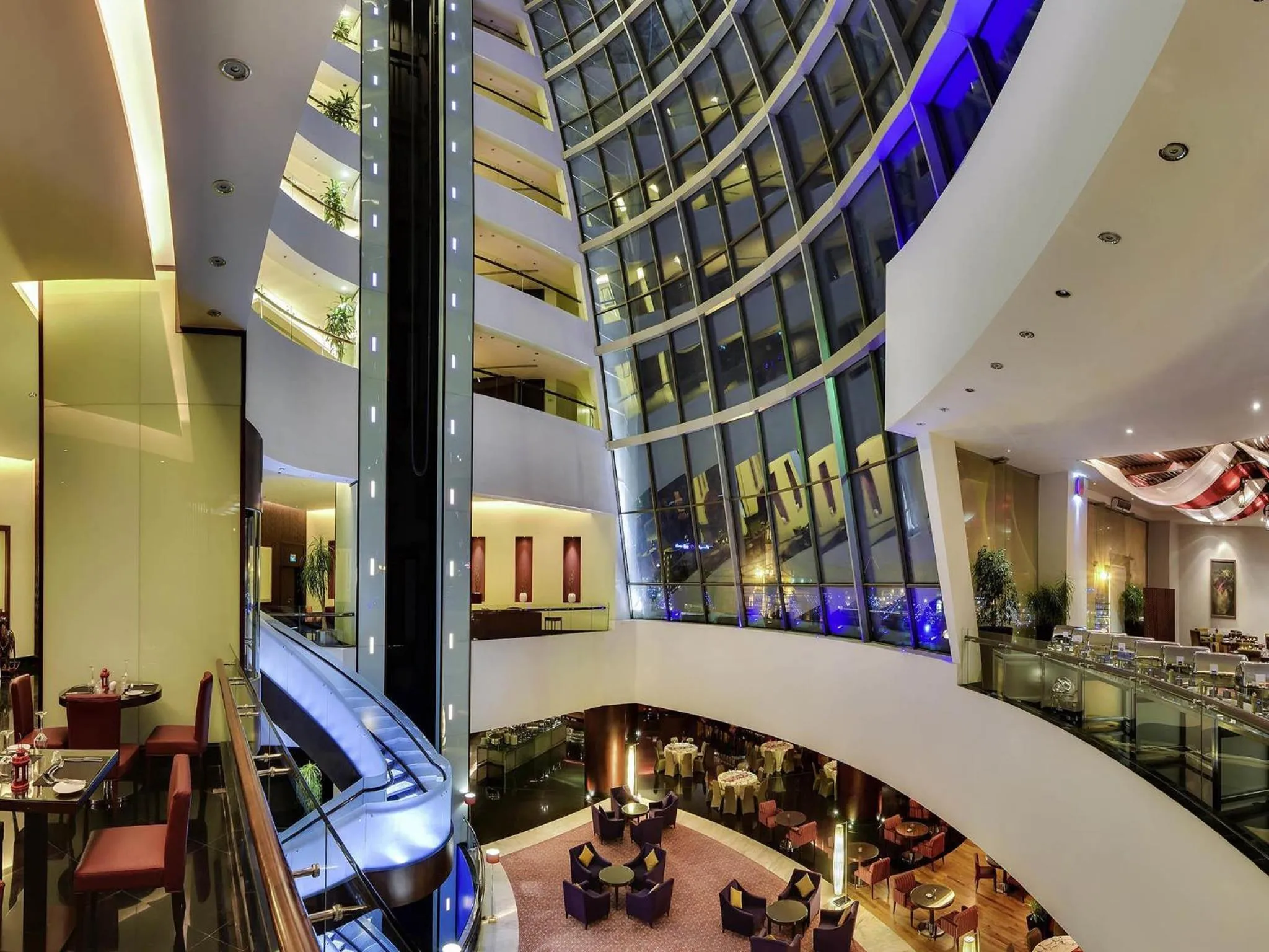 Restaurant/places to eat in Sofitel Al Khobar The Corniche