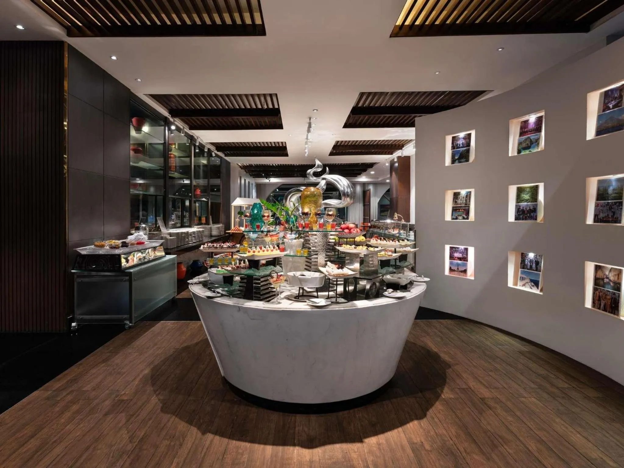 Restaurant/places to eat in Sofitel Al Khobar The Corniche