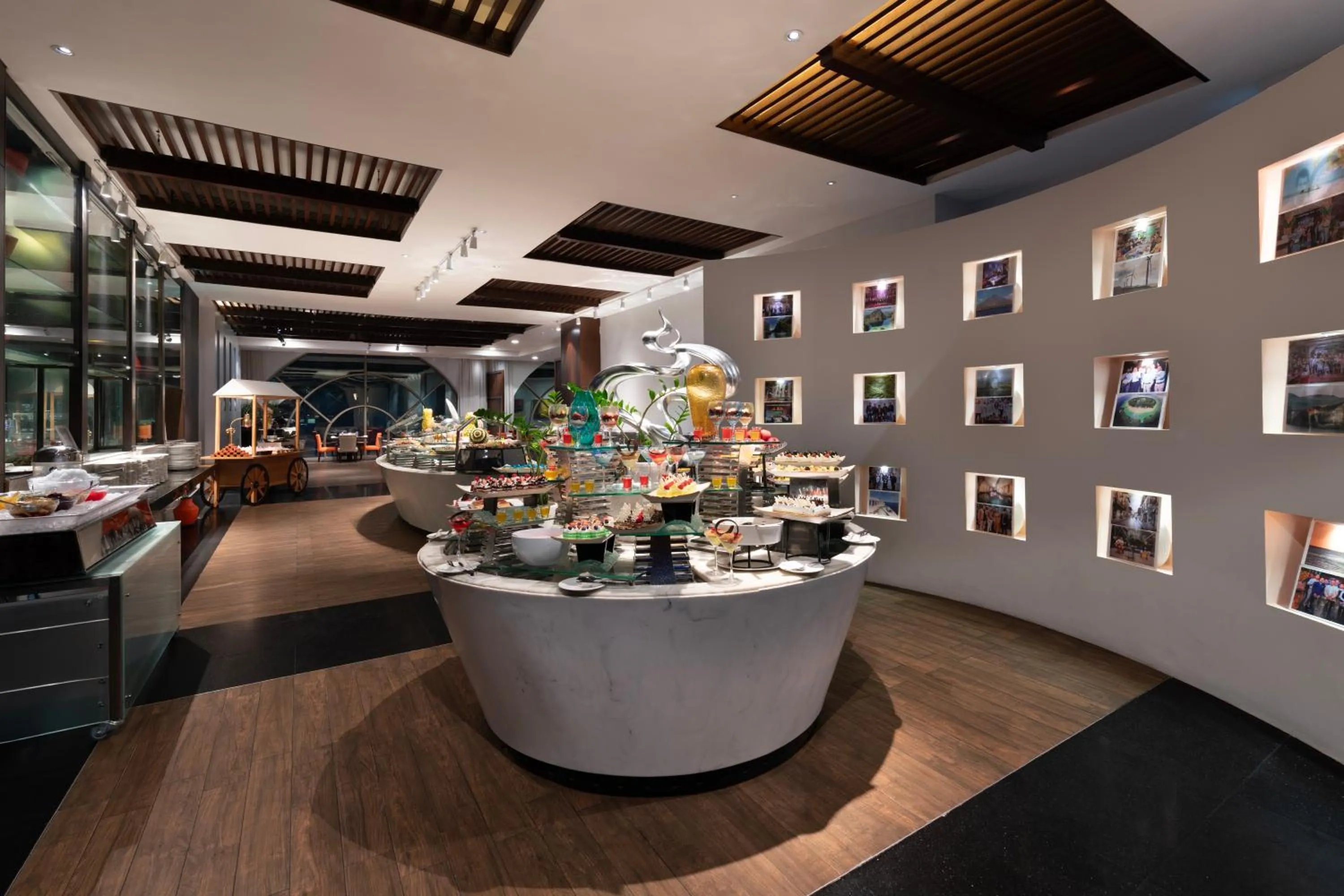 Restaurant/places to eat in Sofitel Al Khobar The Corniche