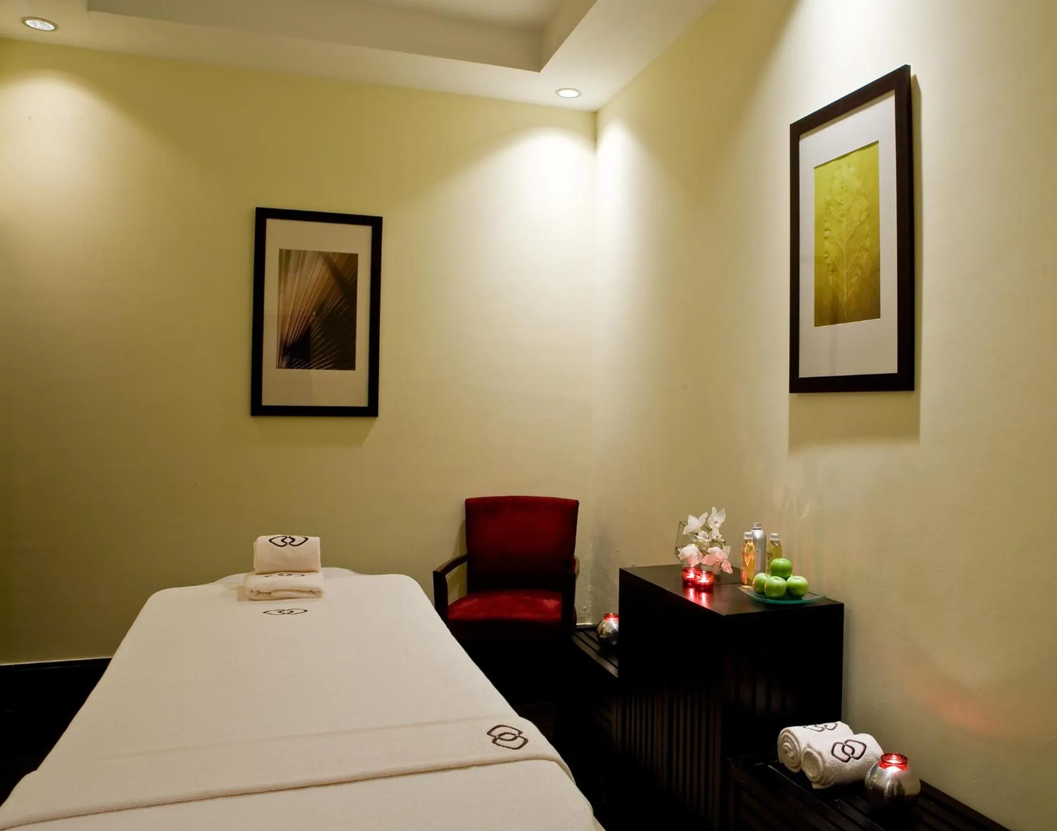 Spa and wellness centre/facilities, Bed in Sofitel Al Khobar The Corniche