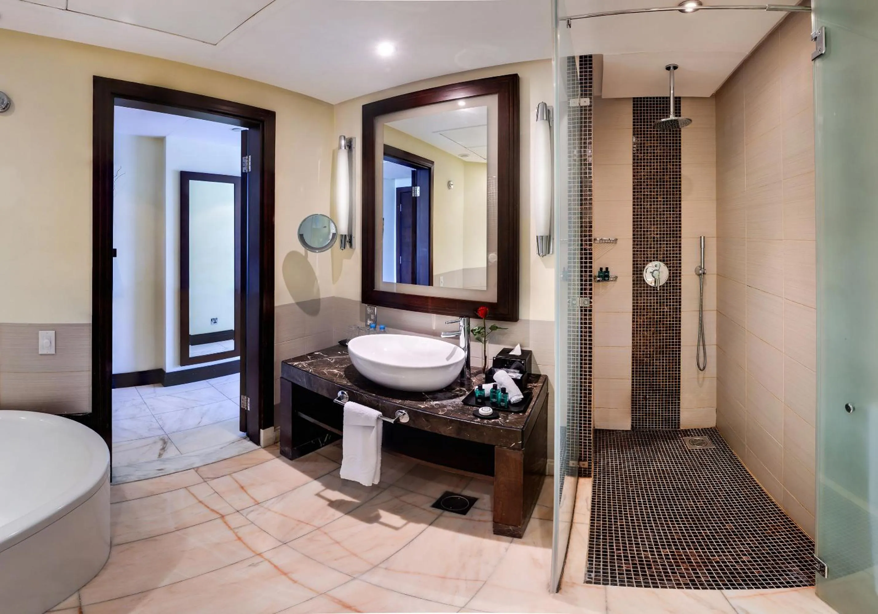 Shower in Sofitel Al Khobar The Corniche