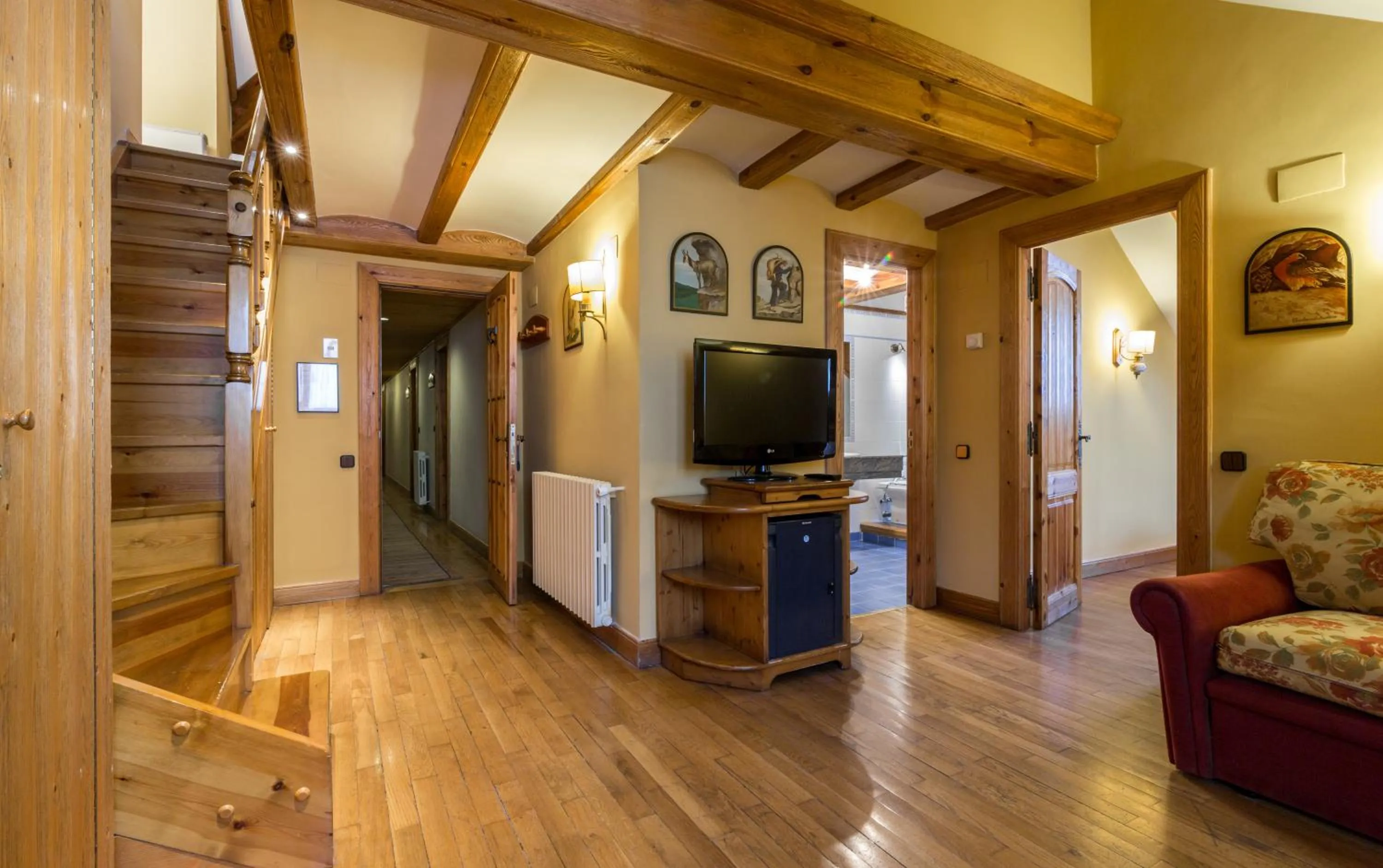 TV and multimedia in Hotel Ciria