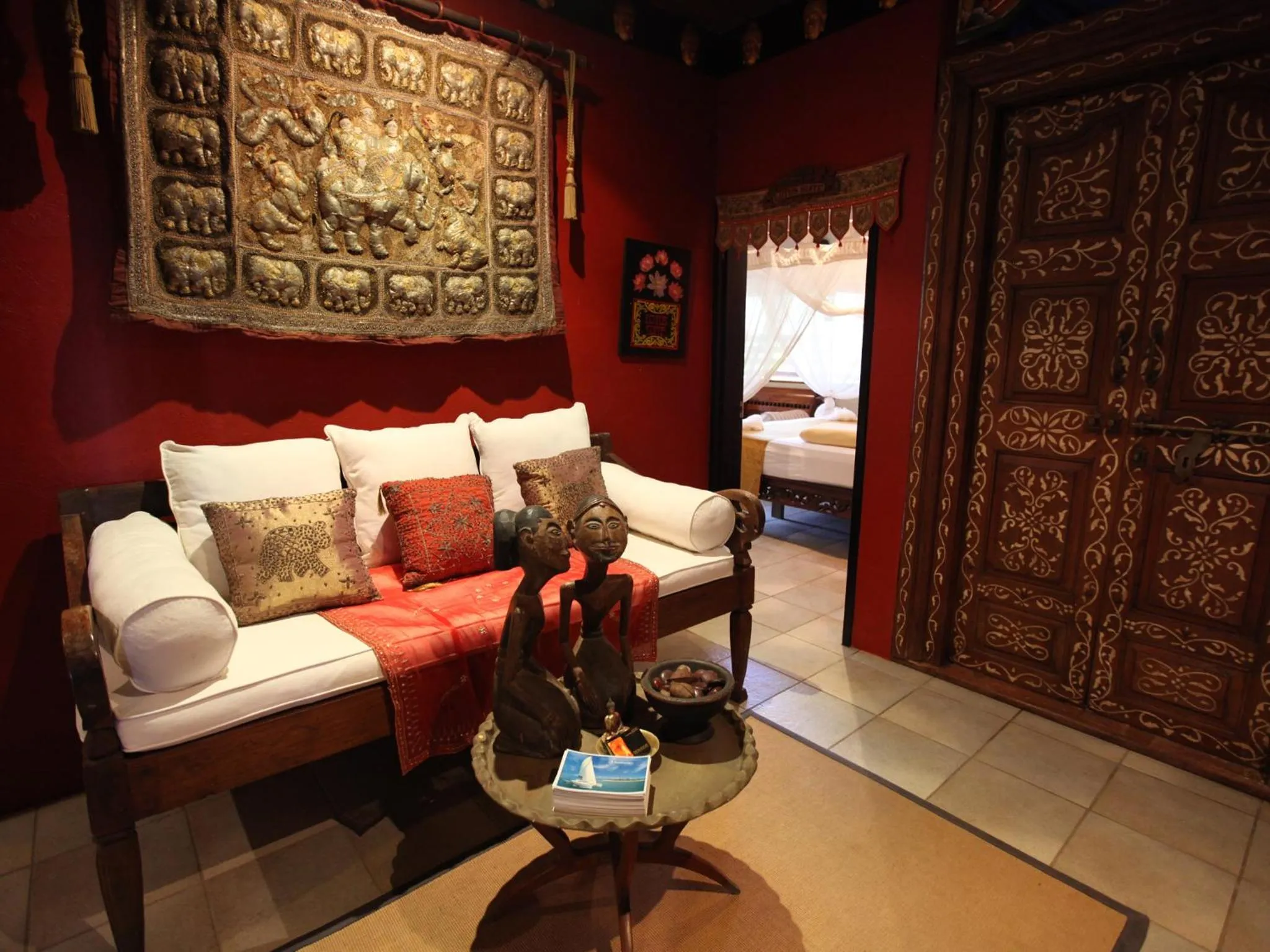 Property building, Bed in Mai Tai Resort