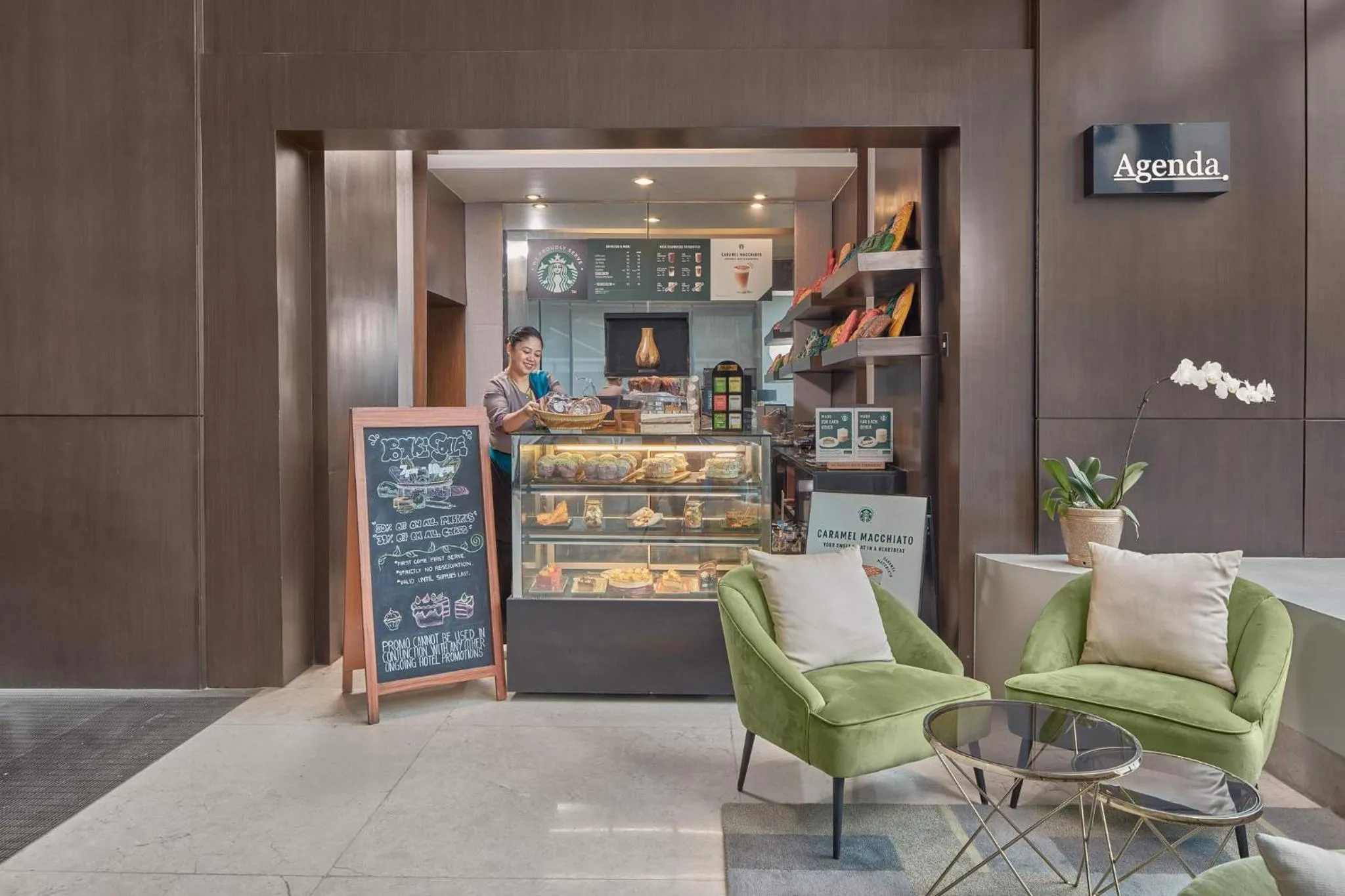 Restaurant/places to eat in Crowne Plaza Manila Galleria by IHG