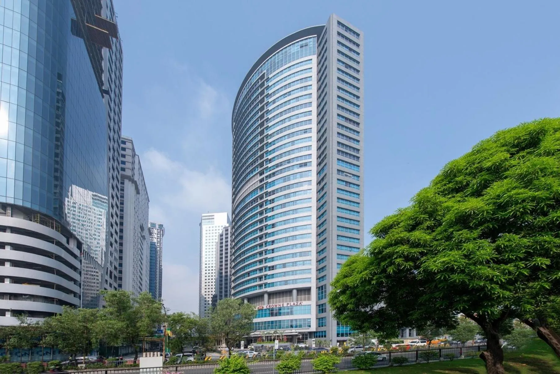 Property building in Crowne Plaza Manila Galleria by IHG