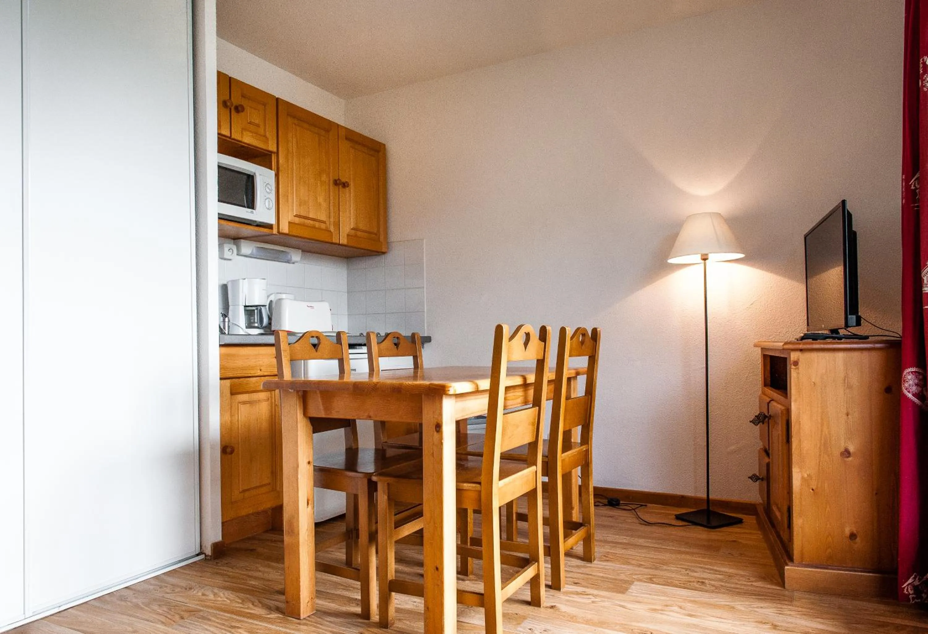 Kitchen or kitchenette in Résidence Le Bois de la Reine