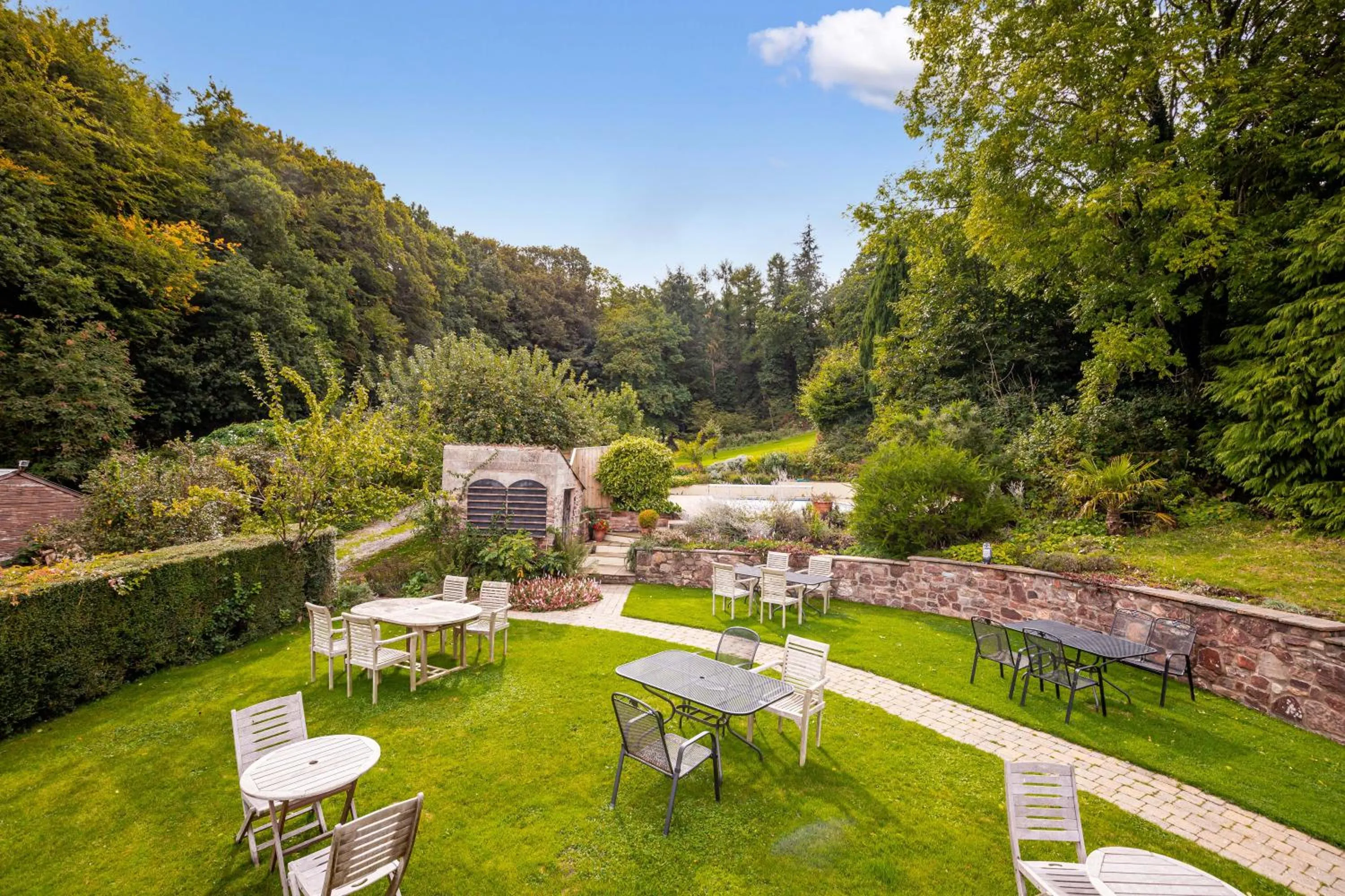 Garden view in Castle Of Comfort Hotel