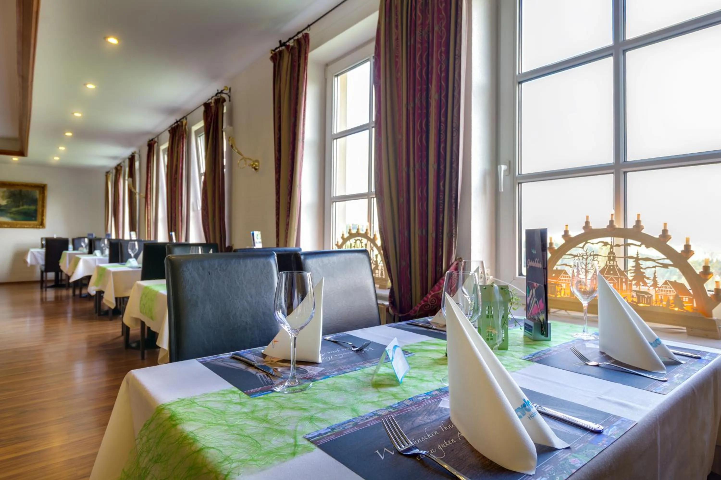 Restaurant/places to eat in Panorama Berghotel Wettiner Höhe