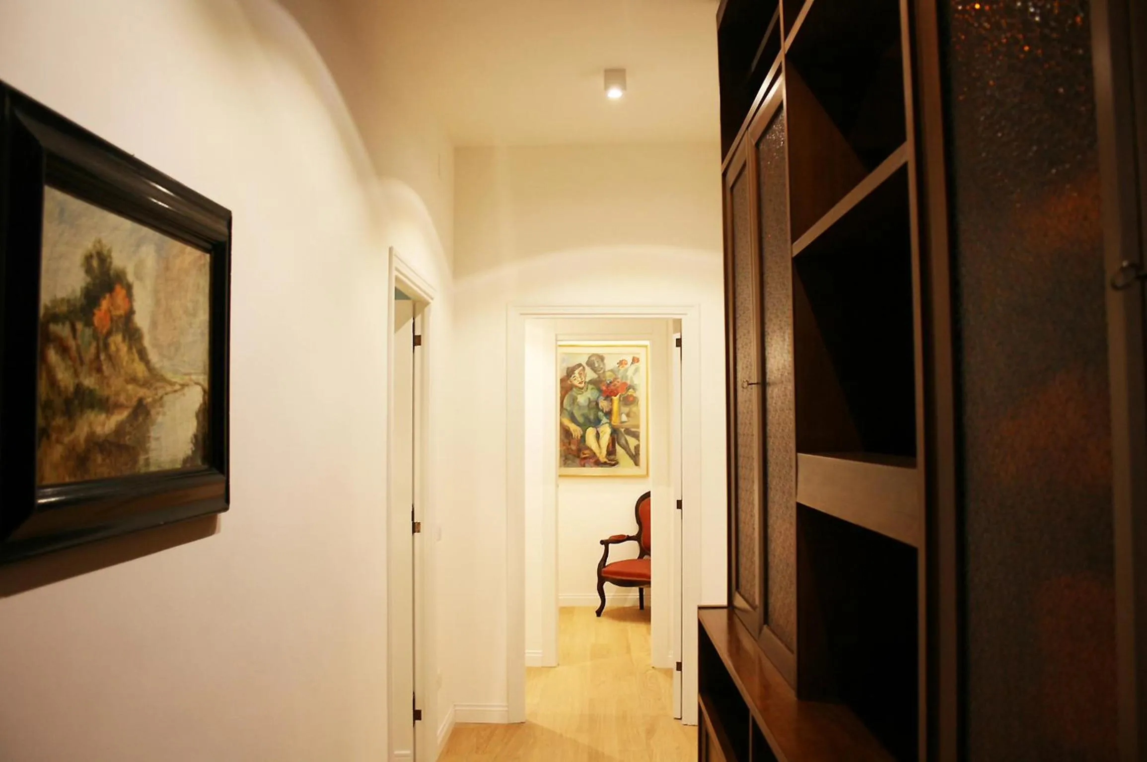 Property building in Exclusive apartment a few steps from the Spanish Steps