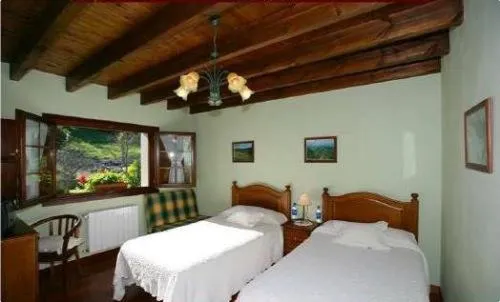 Photo of the whole room, Bed in Casa de Aldea El Frade