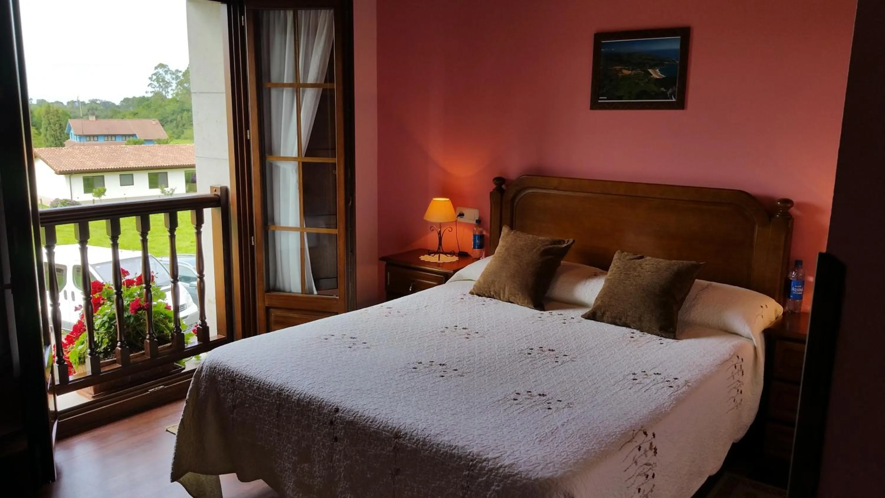 Photo of the whole room, Bed in Casa de Aldea El Frade