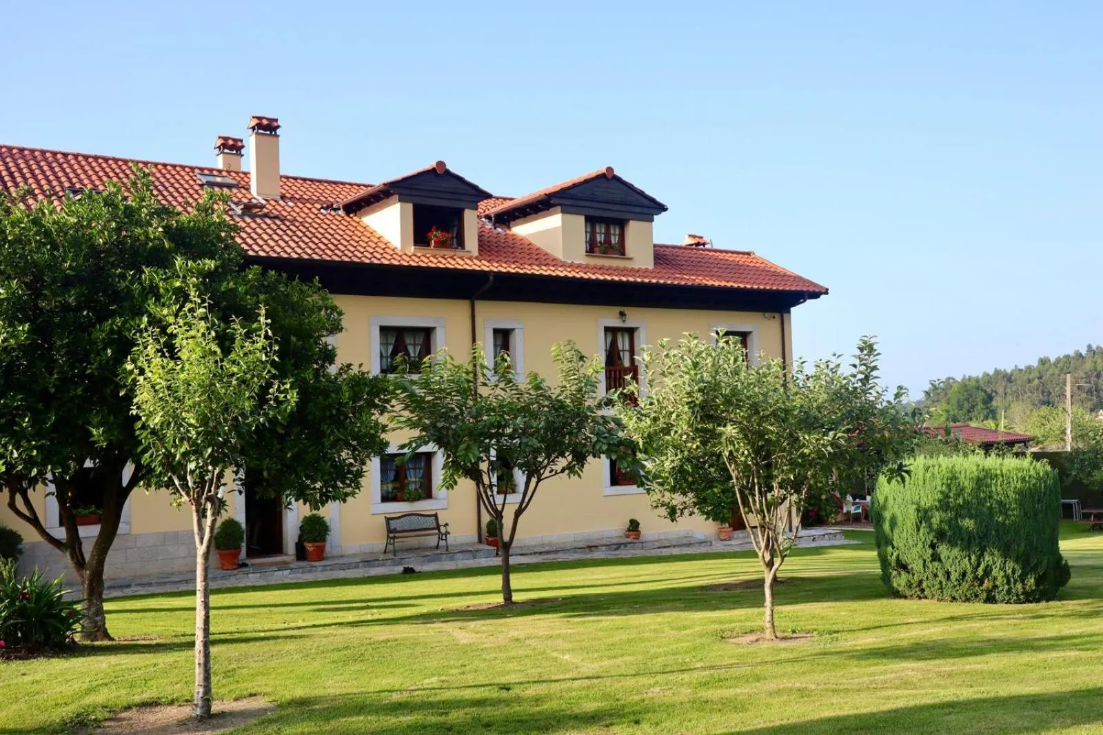 Property building in Casa de Aldea El Frade