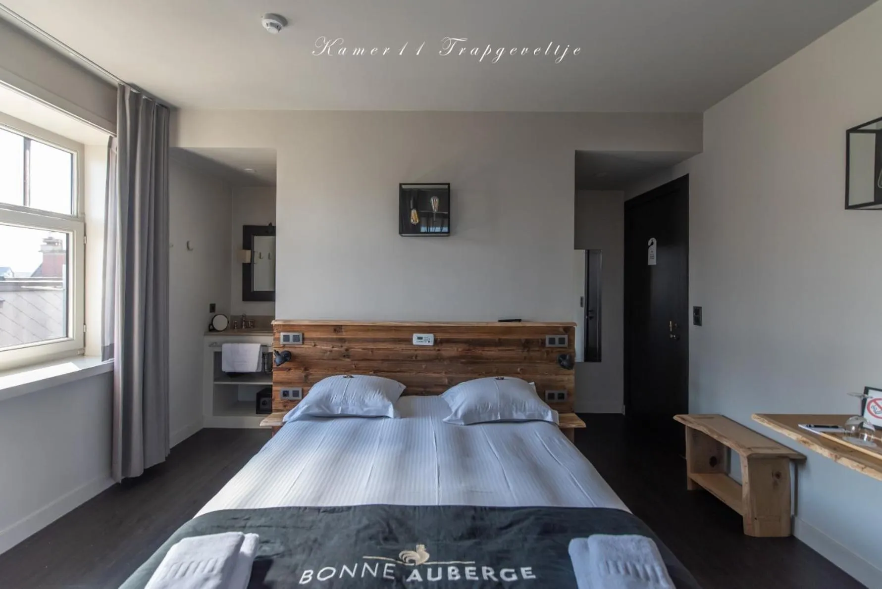 Bed in Hotel Bonne Auberge (Adults Only)
