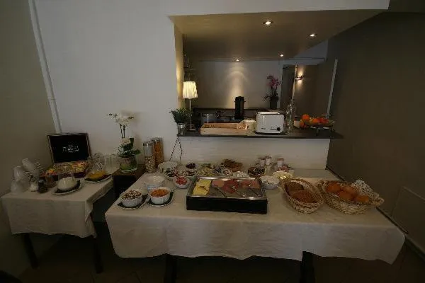 Food in Hotel Anvers