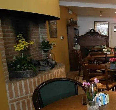 Restaurant/places to eat in Hotel Anvers